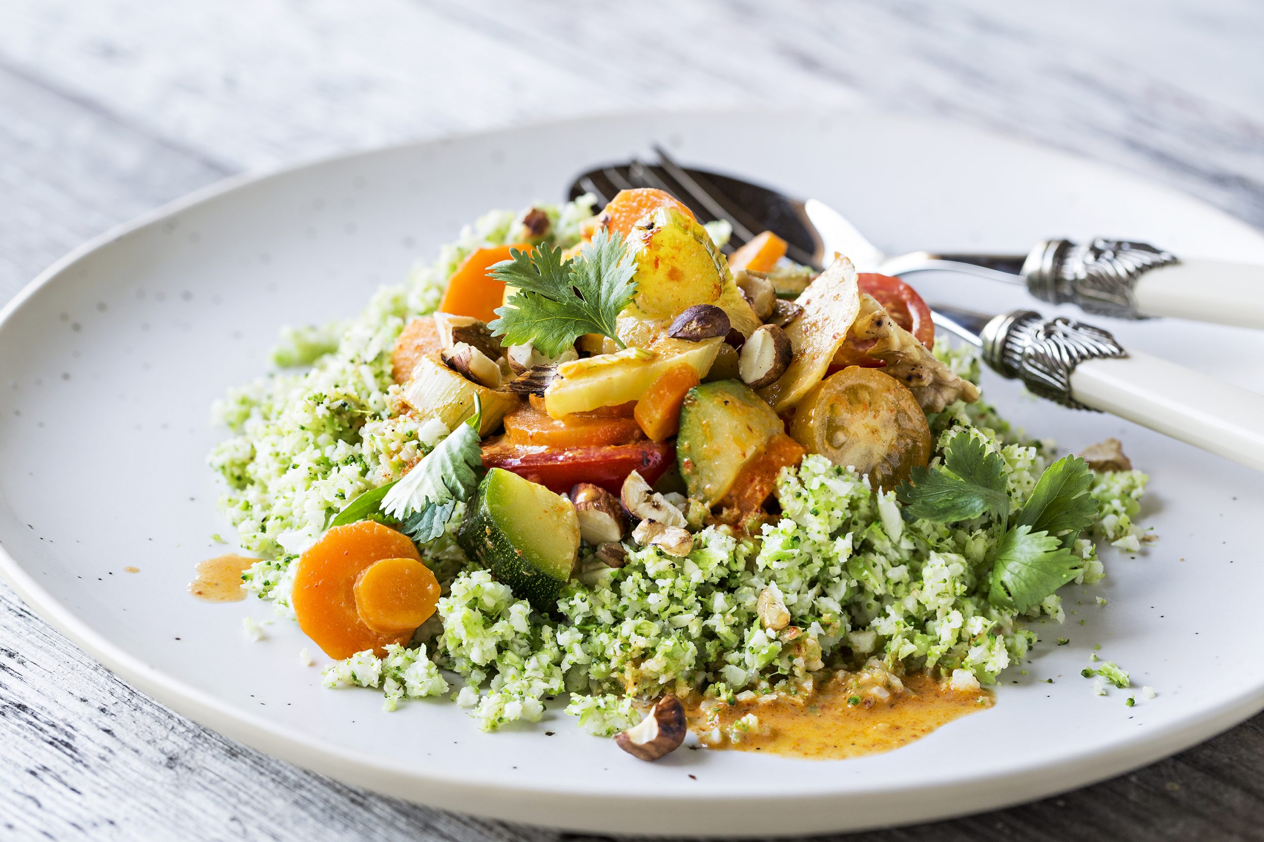 Das schmeckt: dein Low-Carb-Teller.