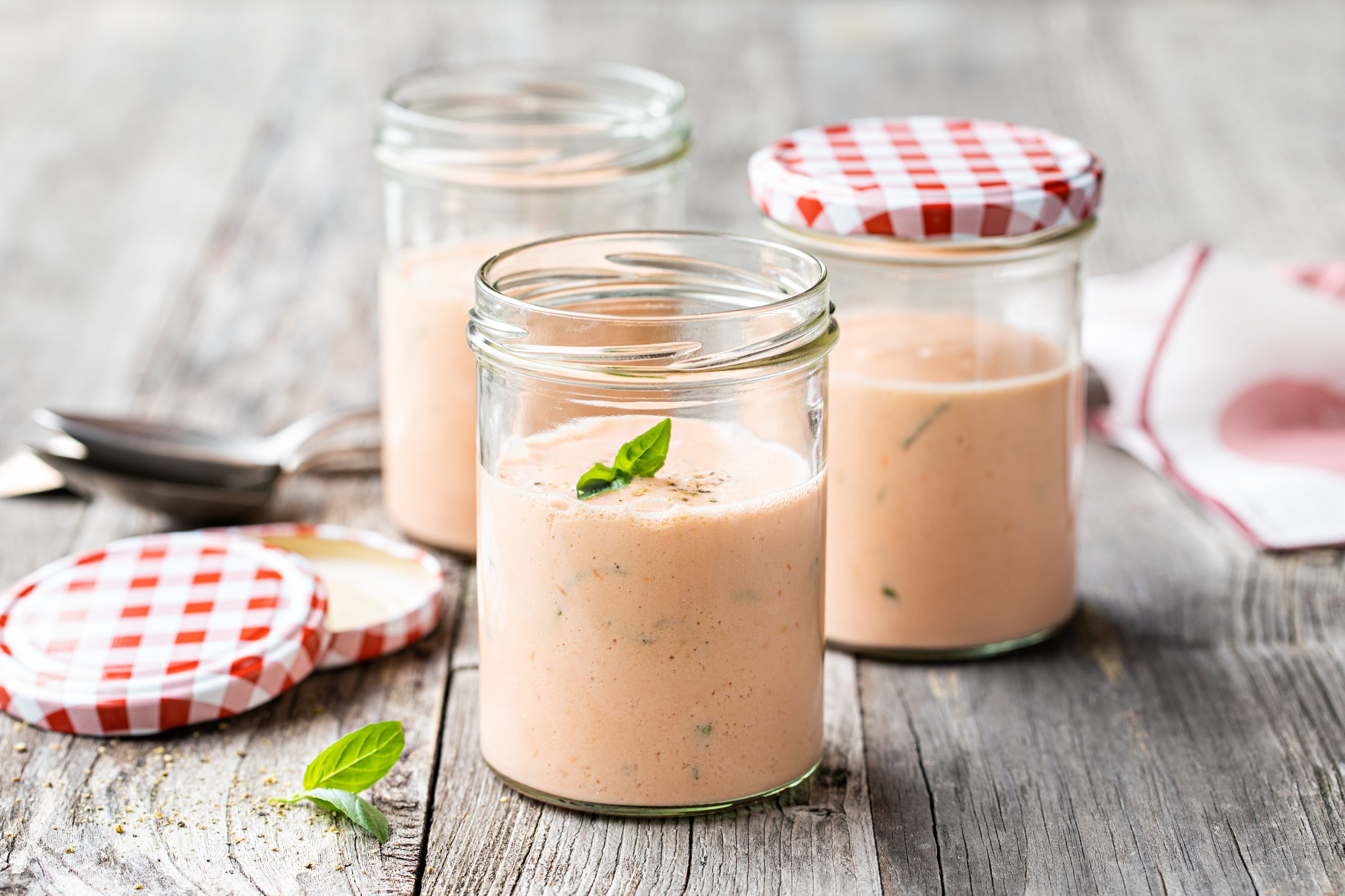 Kalte Tomaten-Joghurt-Suppe (Low Carb)