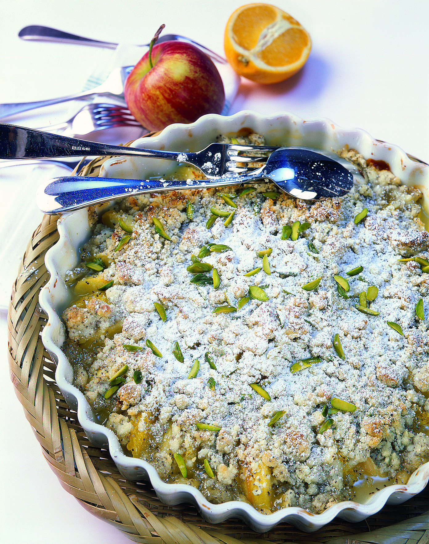 Apfel-Crumble mit Orangen