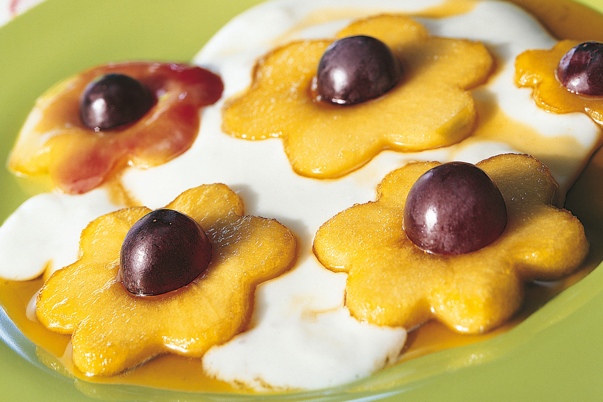 Fleurs de pommes et crème séré-lait condensé
