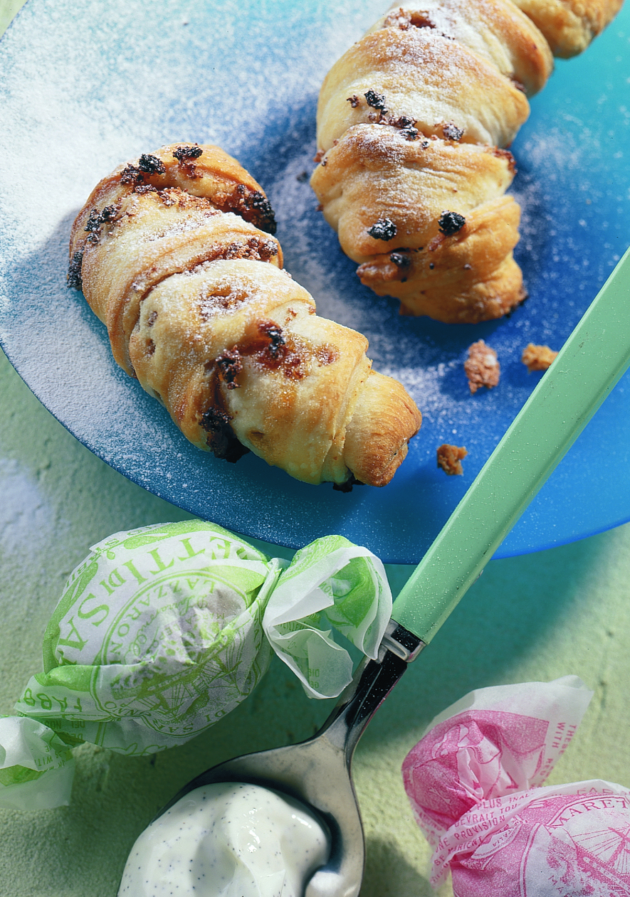 Feuilletés aux pommes garnis d`amaretti