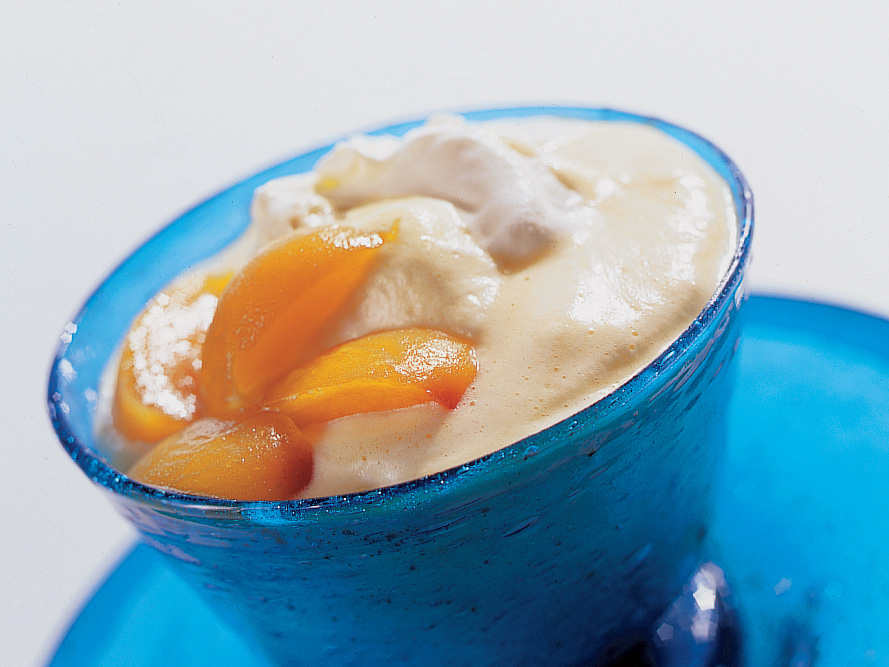 Crème d'abricots au vin blanc