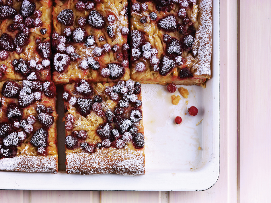 Beeren-Apfel-Blechkuchen