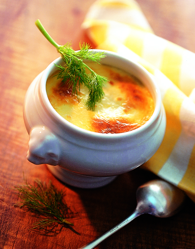 Bergkäse-Fenchel-Suppe gratiniert