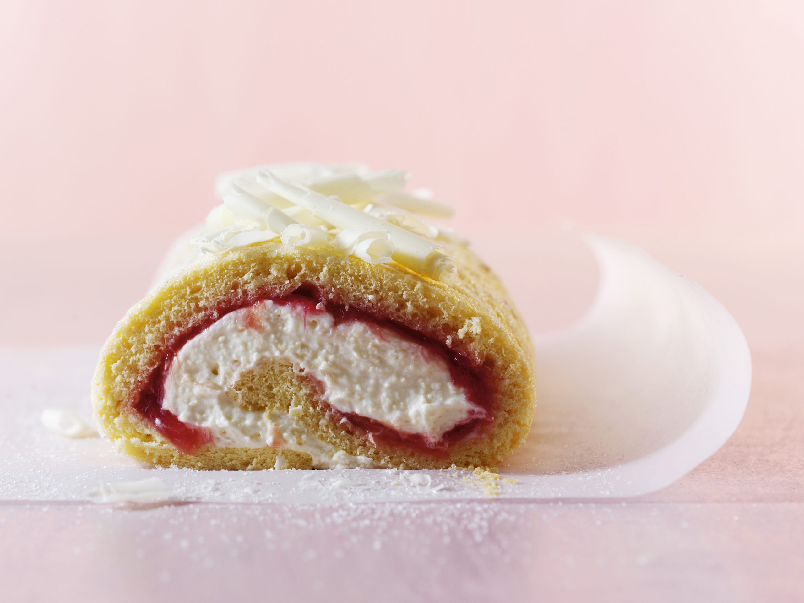 Roulade à la rhubarbe et au chocolat blanc