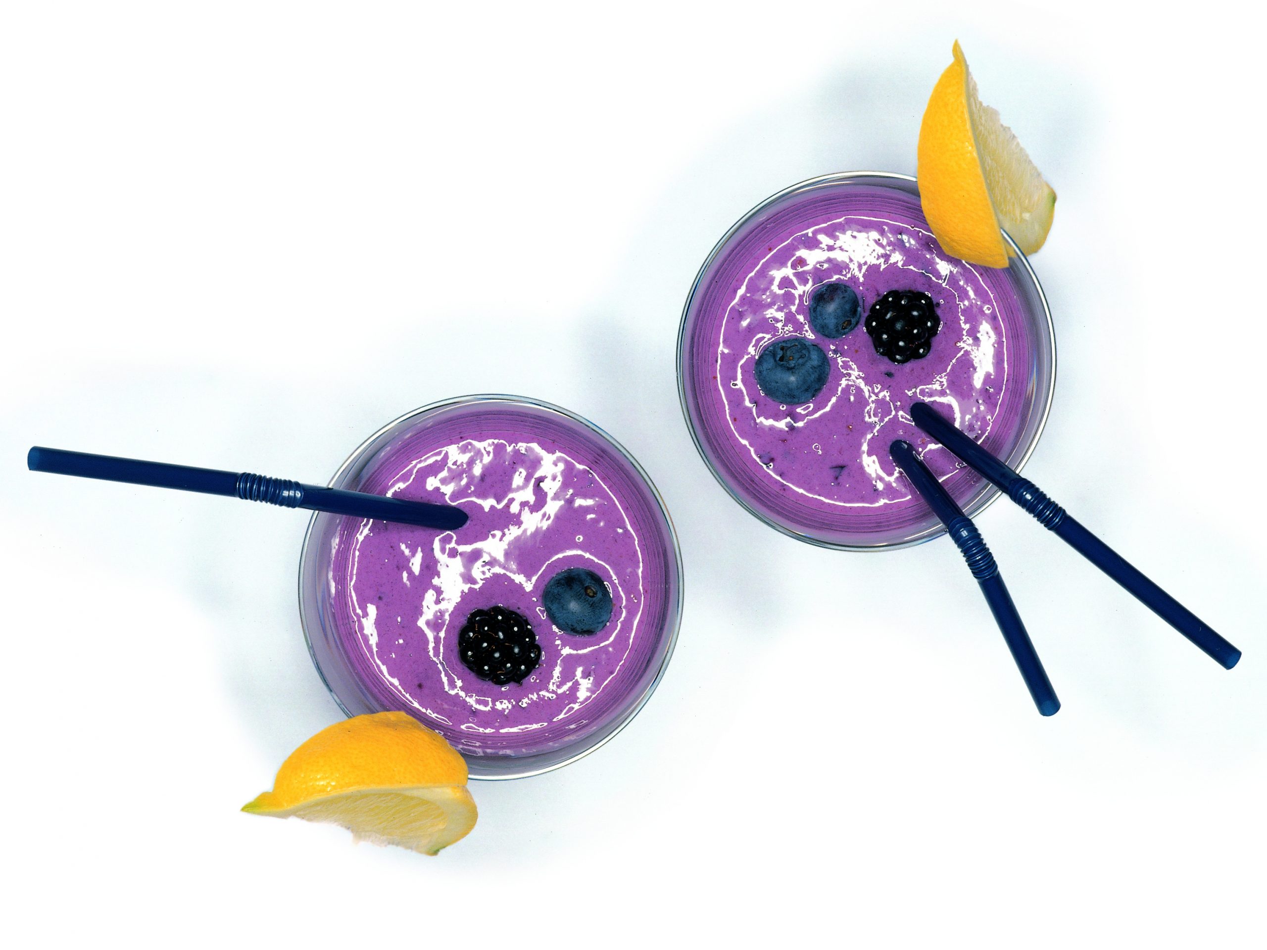 Blauer Beeren-Drink