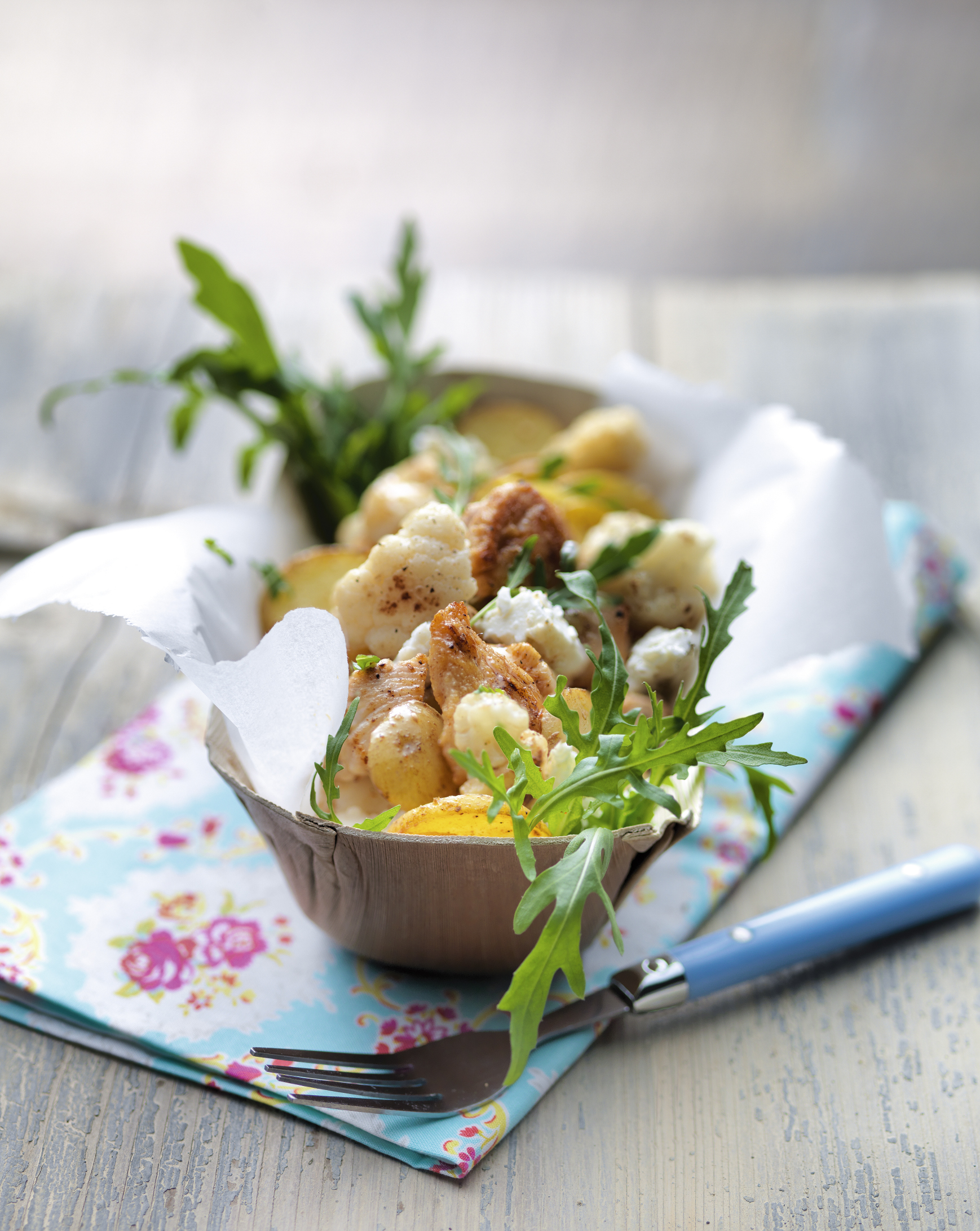 Salade de poulet, de chou-fleur et de pommes de terre