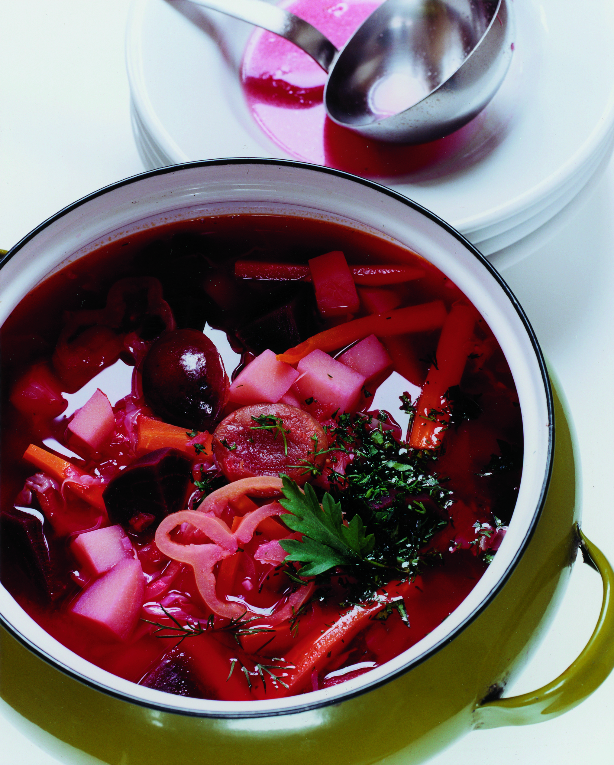 Borschtsch (Russisch-ukrainische Randensuppe)