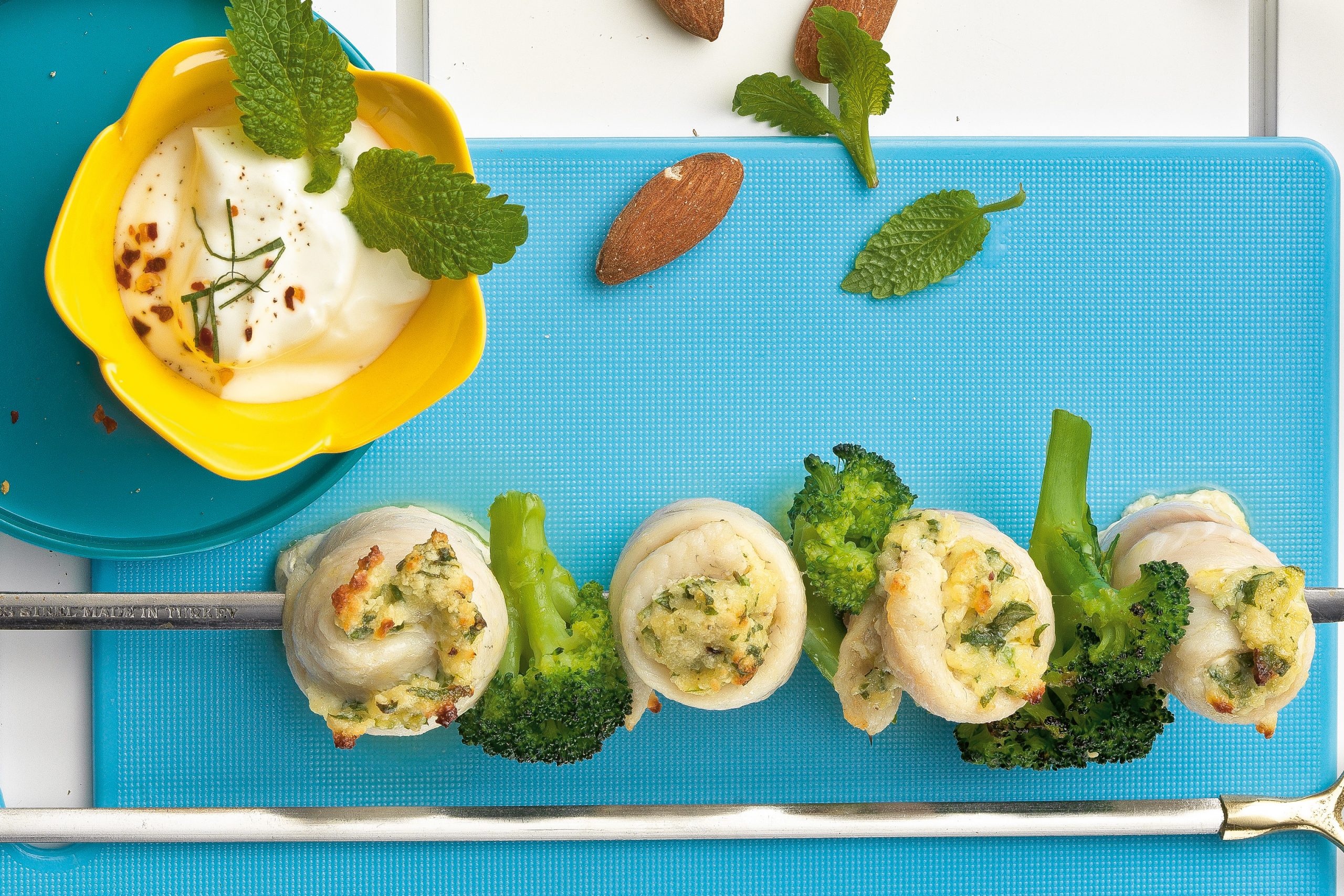 Brochettes de perche et de brocoli