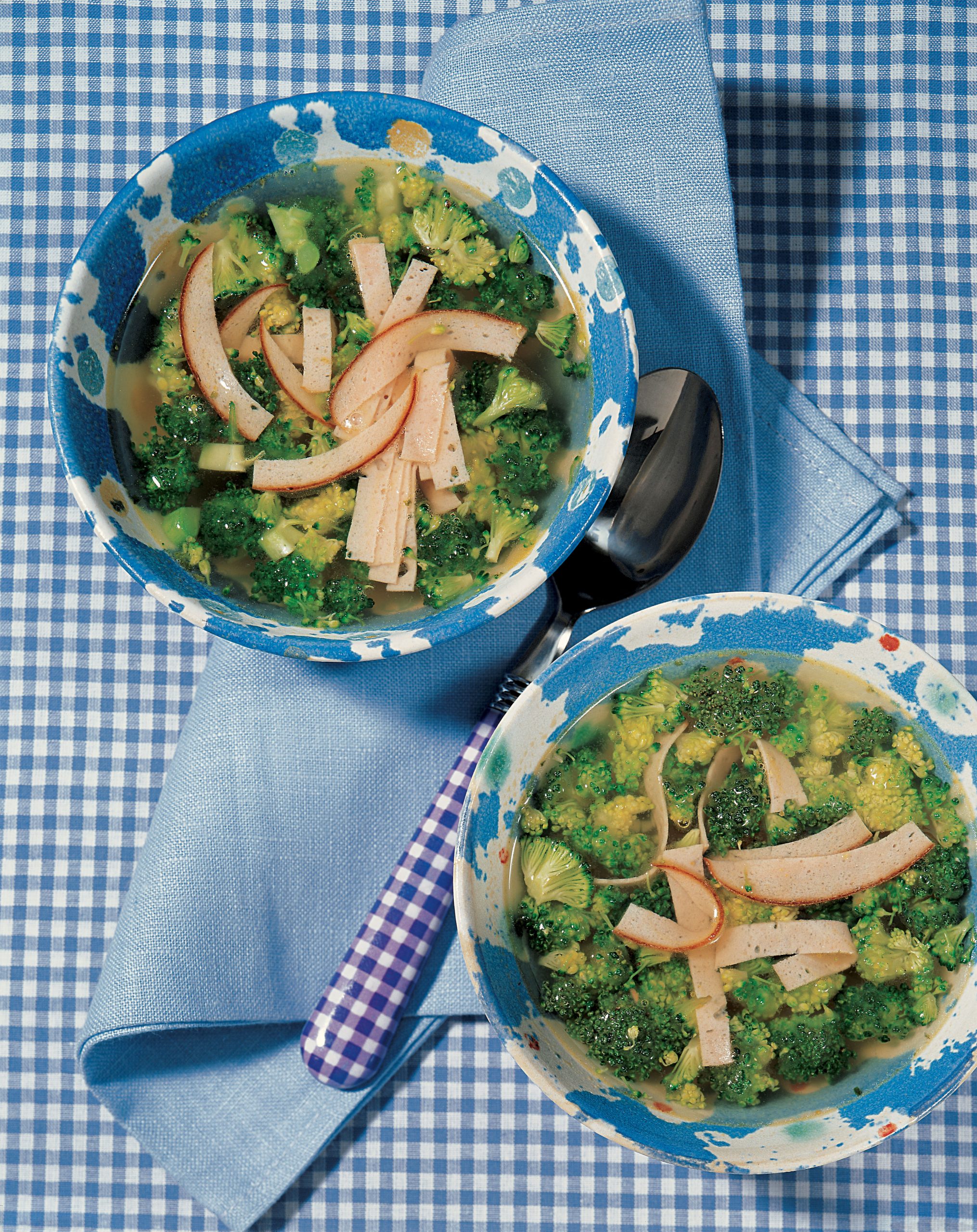 Broccolisuppe mit Fleischkäse-Flädli