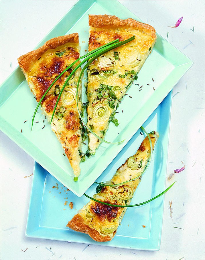 Tarte à l'oignon nouveau et au cumin