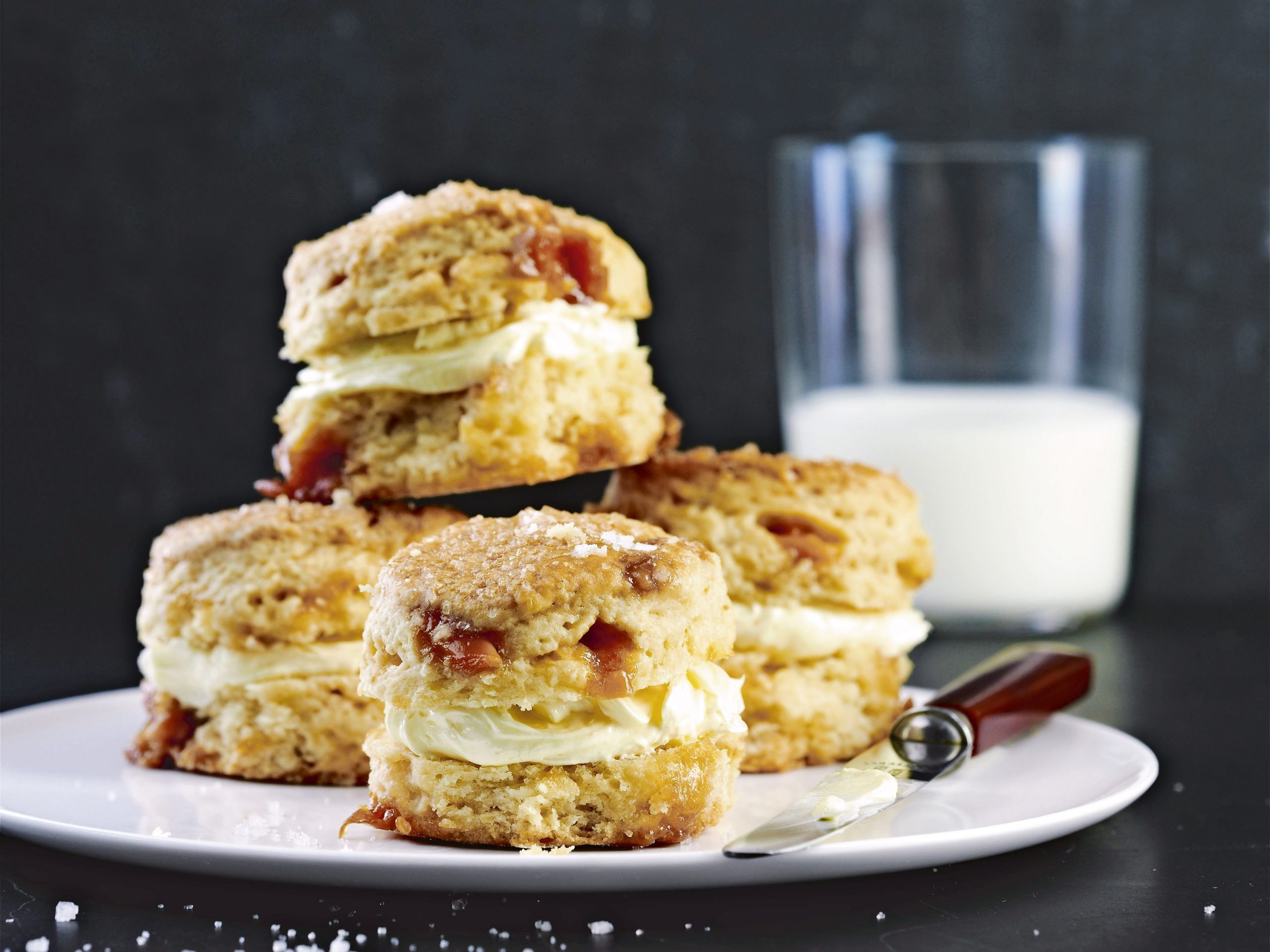 Scones au caramel et crème au beurre