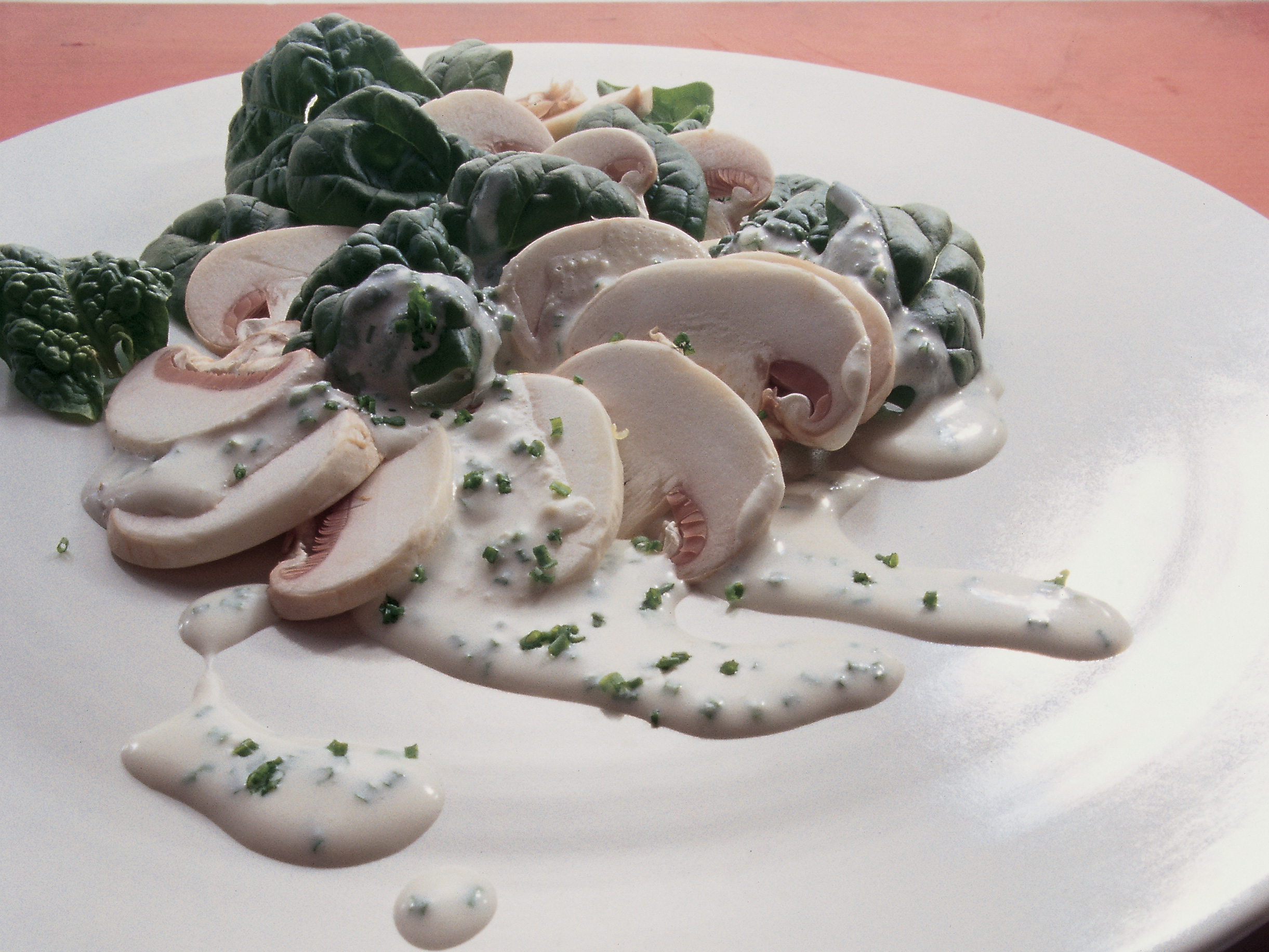 Salade de champignons à la sauce au fromage