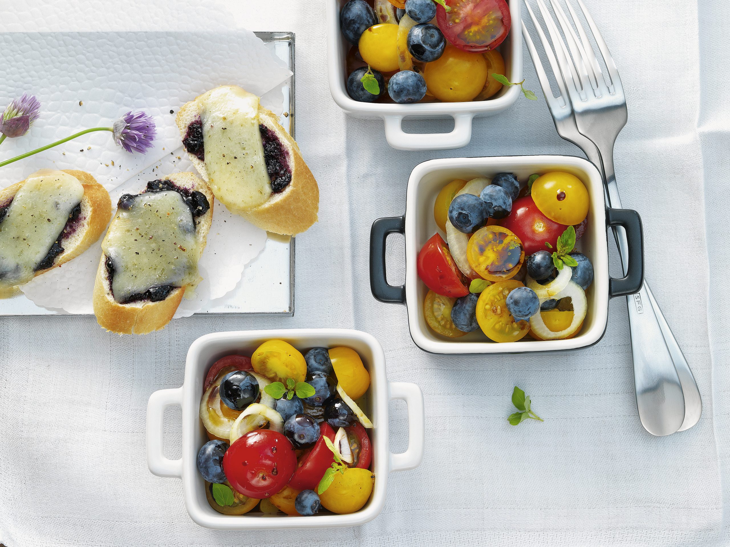 Salade de tomates cerise et de myrtilles