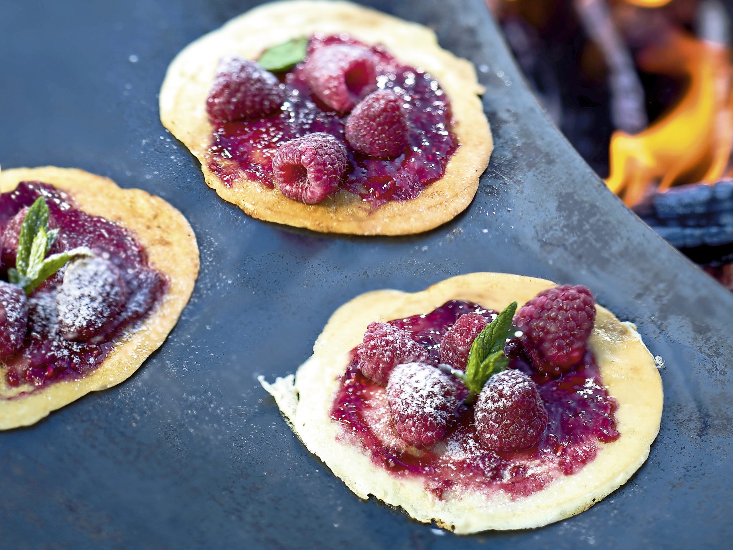 Crêpes mit Himbeeren