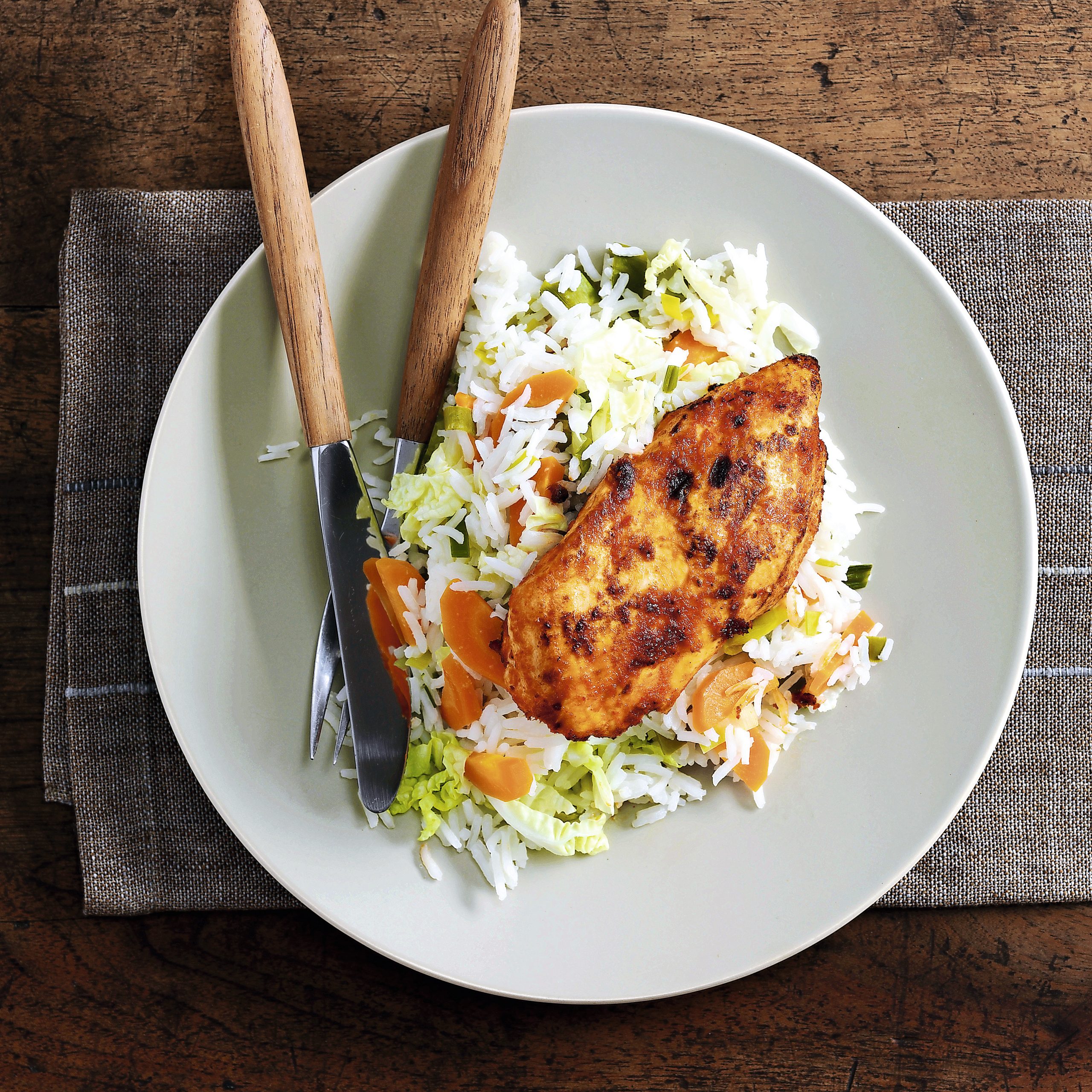 Curry-Pouletbrüstchen mit Gemüsereis