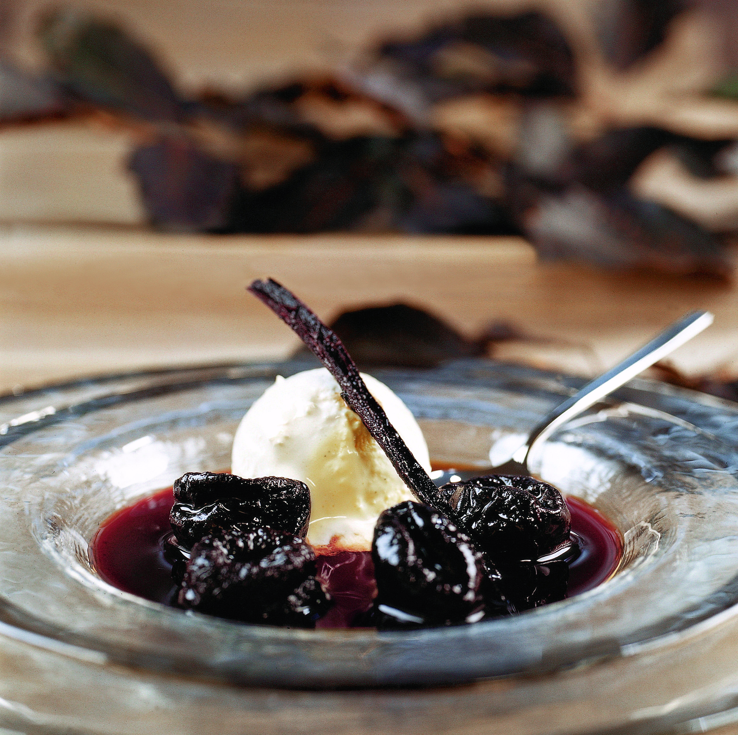 Pruneaux secs au vin rouge