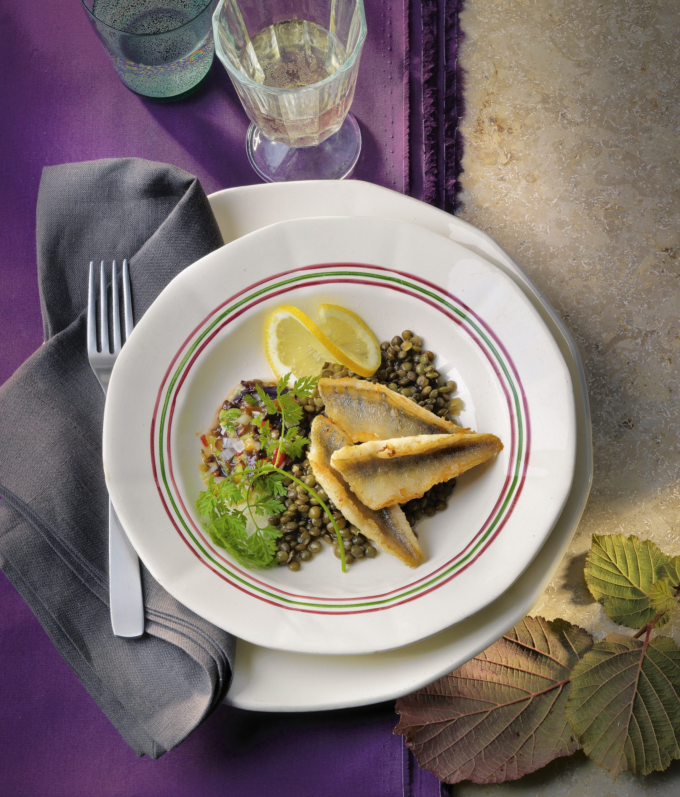 Eglifilets mit Zwetschgen-Chili-Vinaigrette