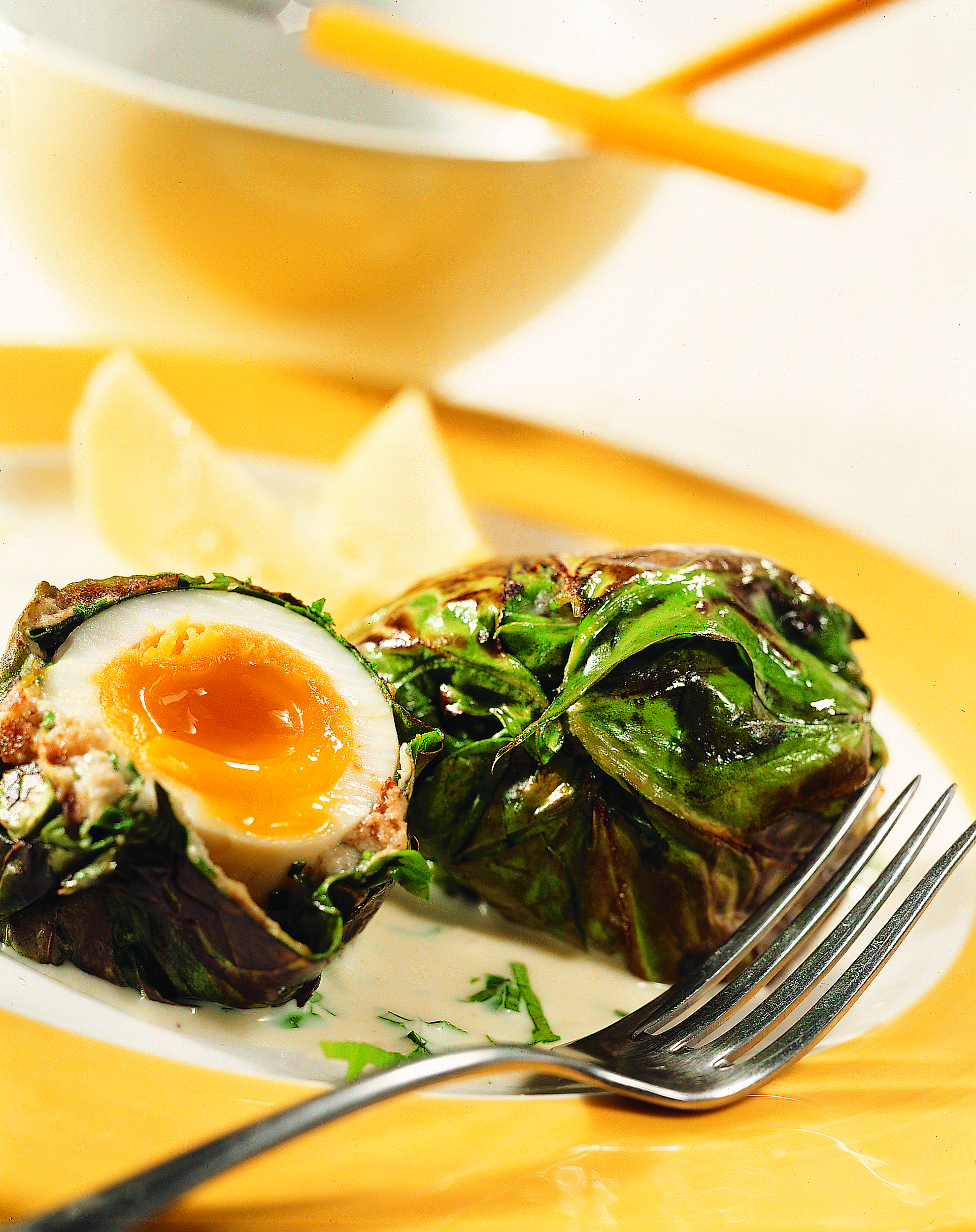 Oeufs en croûte de bettes