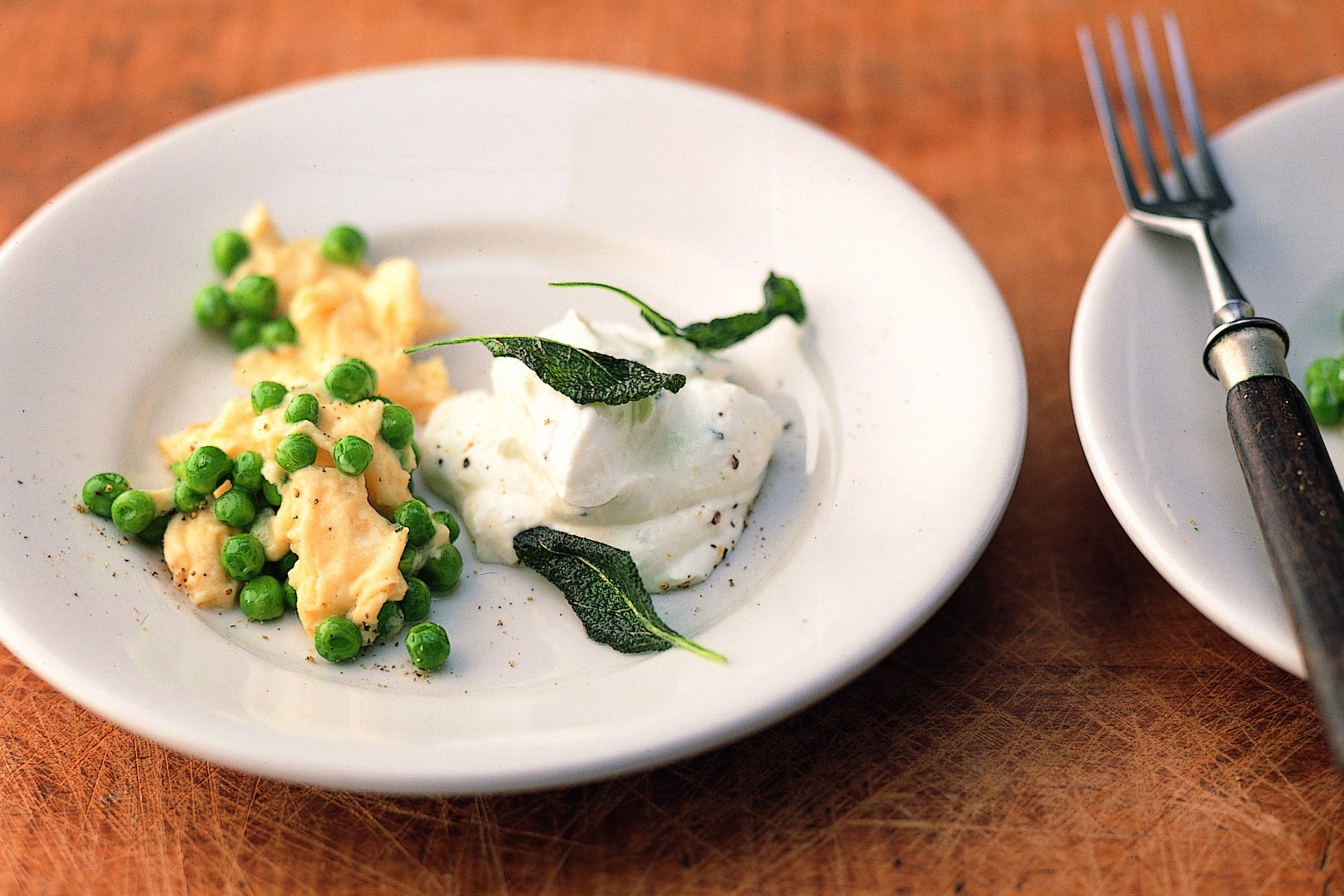 Oeufs brouillés aux petits pois
