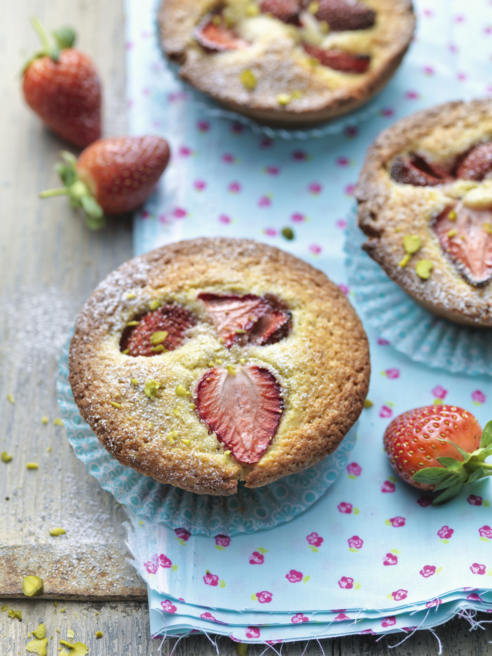 Tartelettes aux fraises et aux pistaches