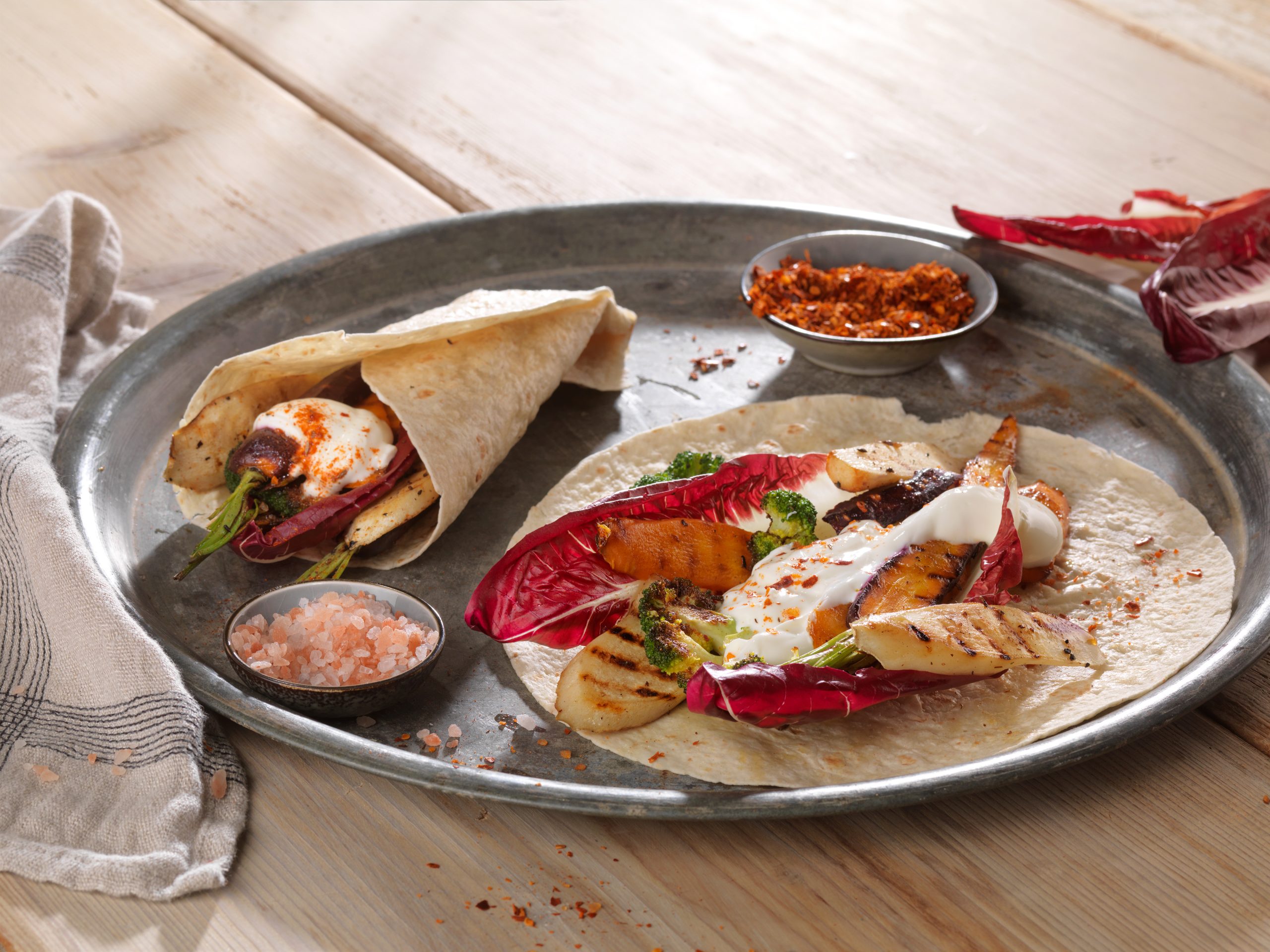 Fajitas végétariennes aux carottes jaunes et au brocoli