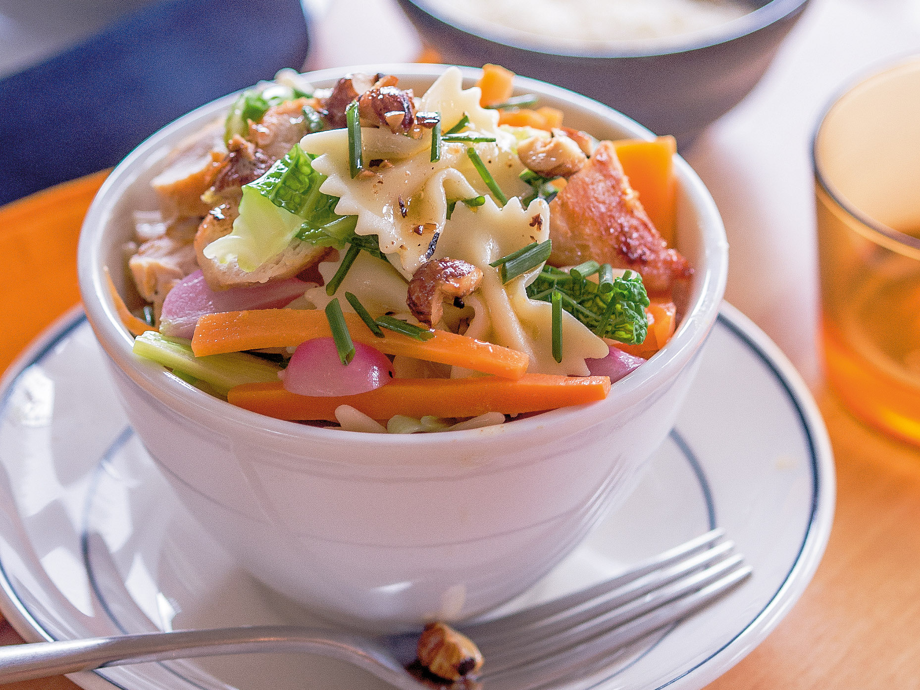 Farfalle mit Poulet und Gemüse