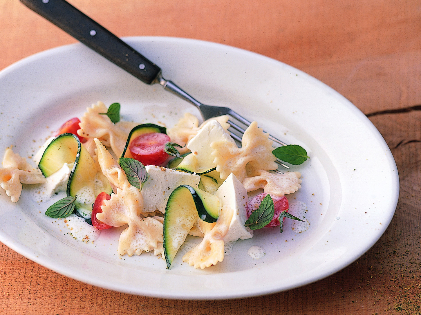 Farfallesalat