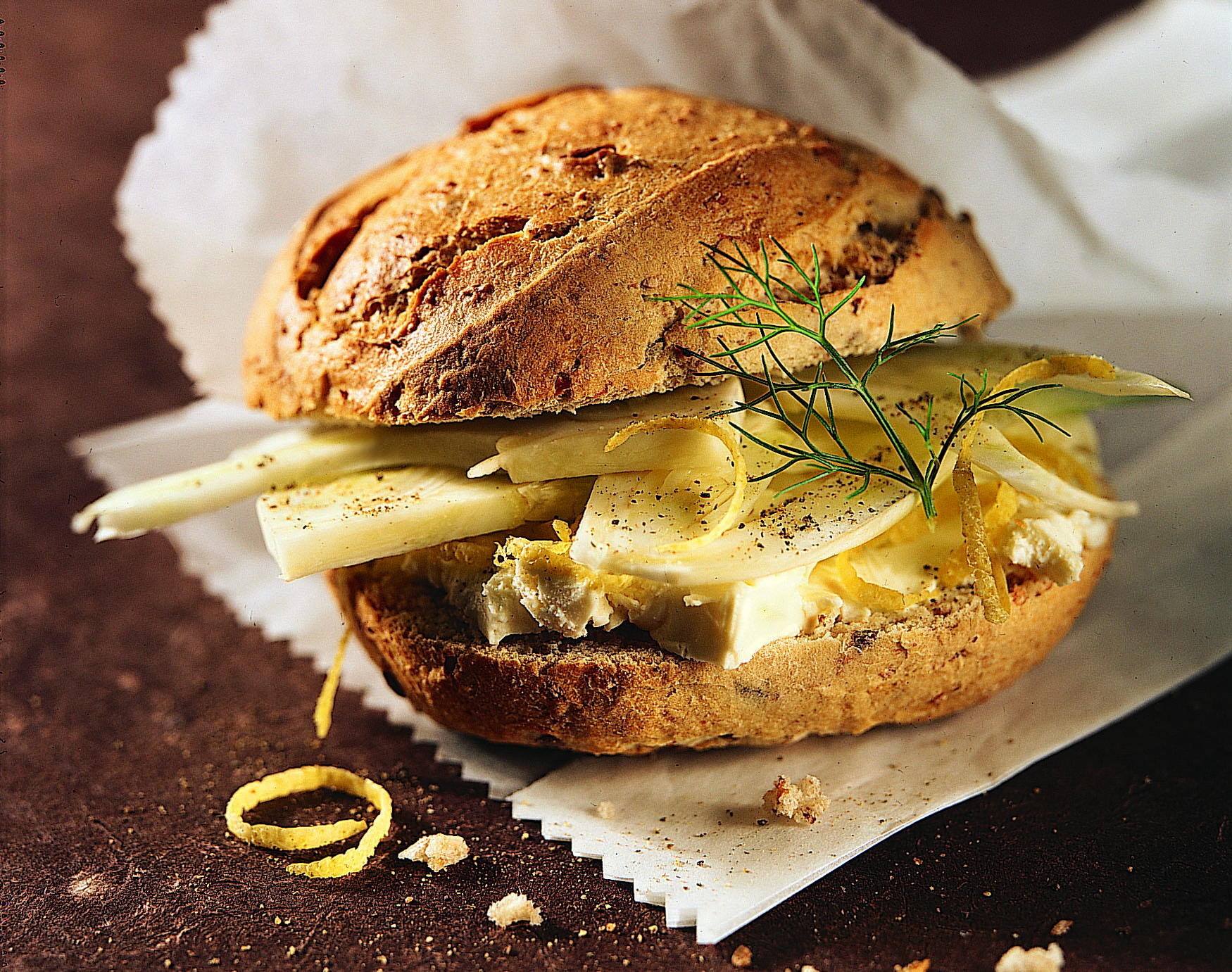 Fenchel-Zitronenbrötchen