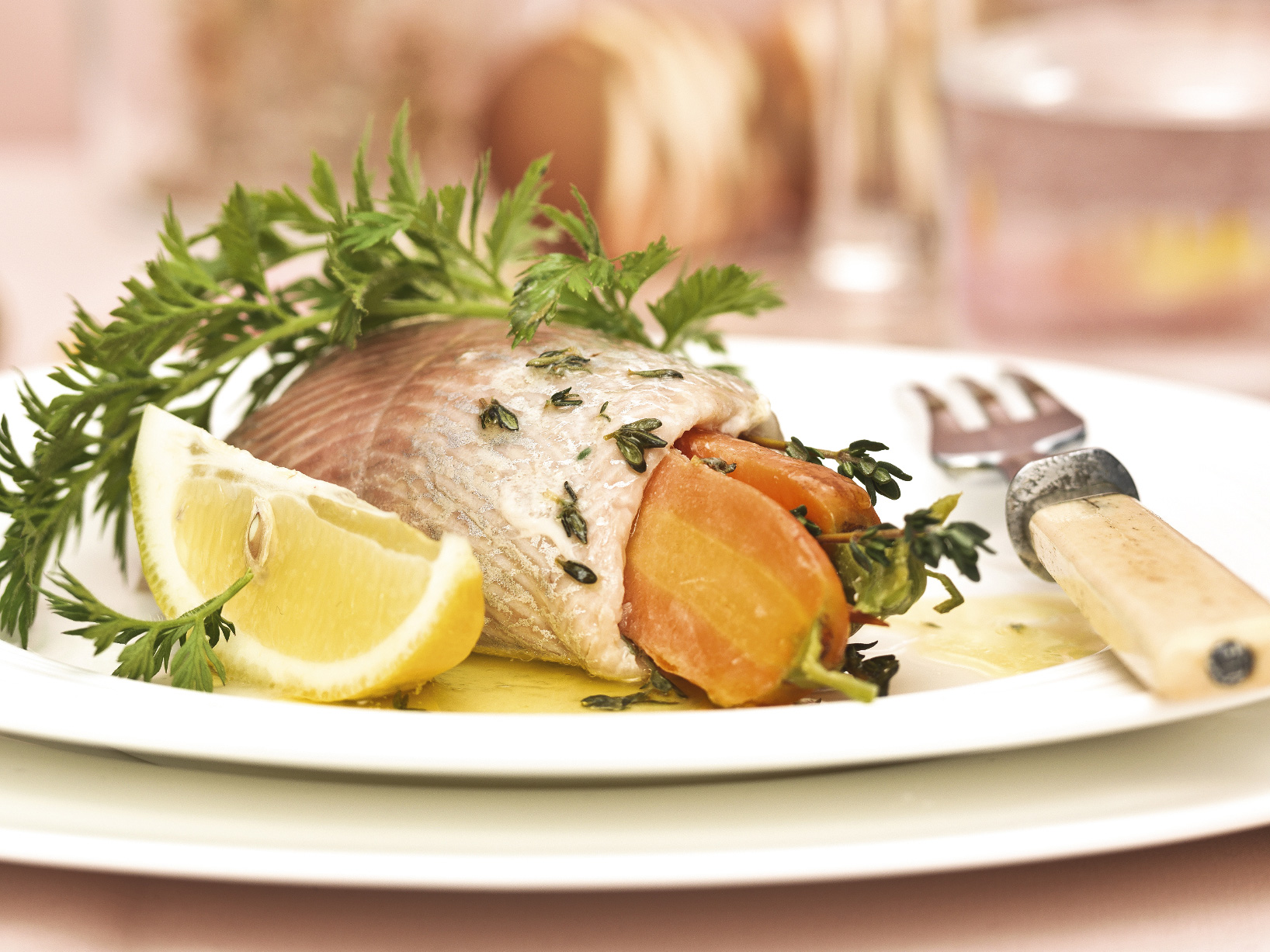 Rouleaux de truite aux carottes nouvelles