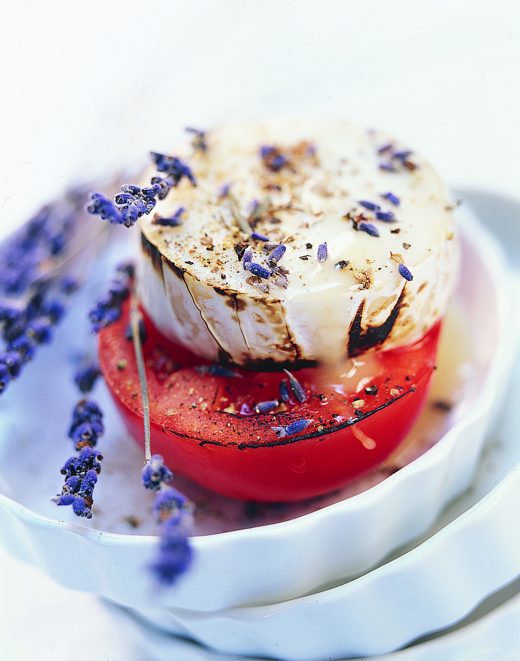 Tomates aux formaggini et à la lavande