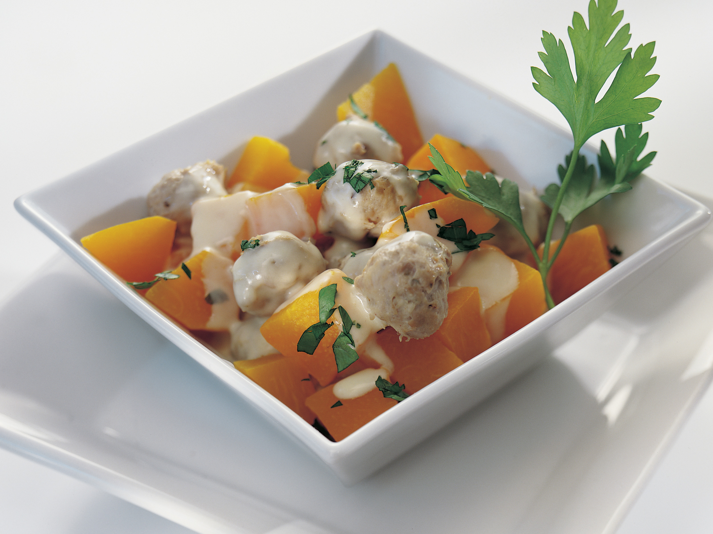 Fricassé mit Brätkügeli und Kürbis