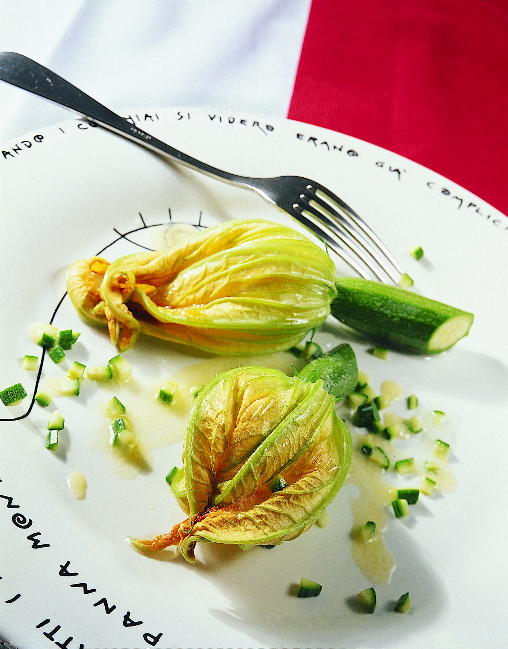 Gefüllte Zucchiniblüten