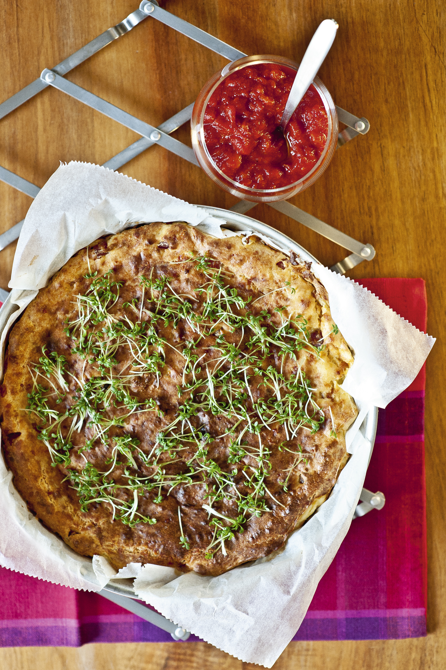 Gemüse-Kartoffelstock-Kuchen mit Schinken