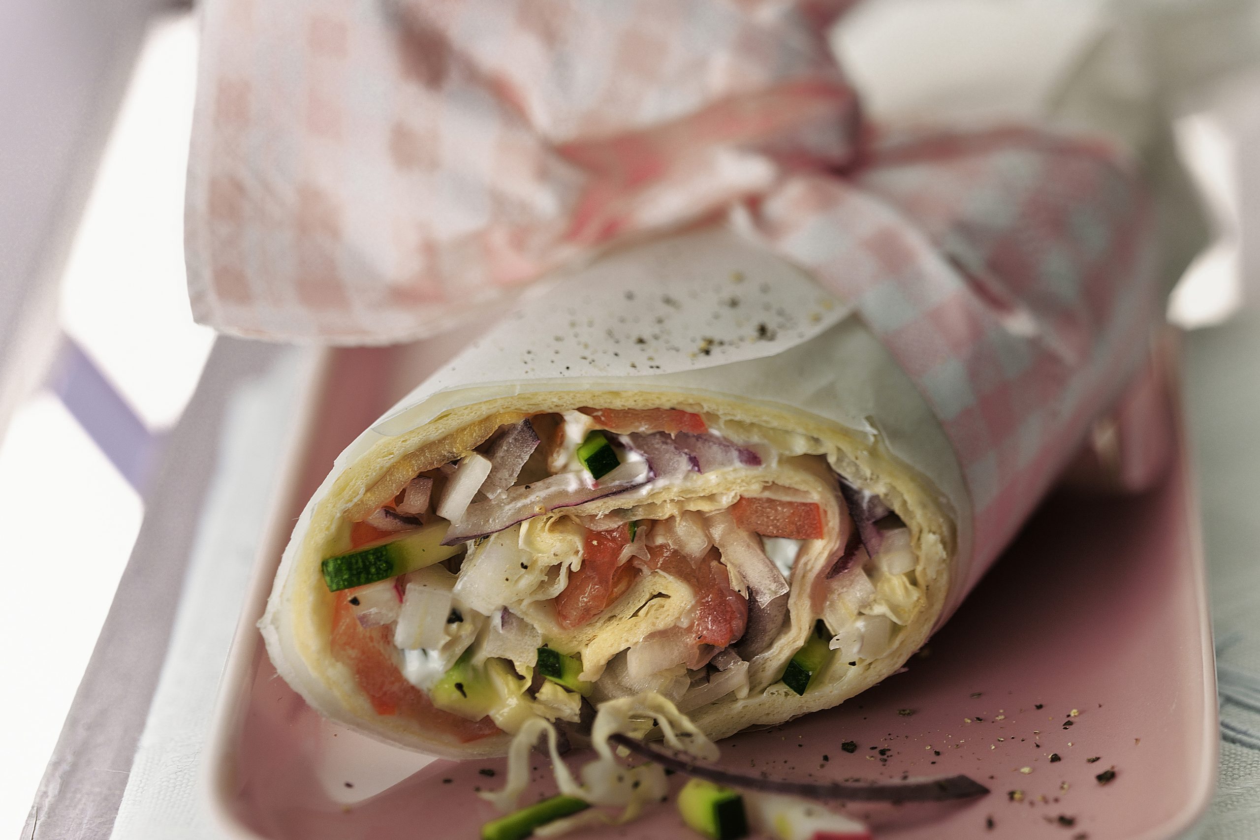 Wraps aux légumes et au jambon cru