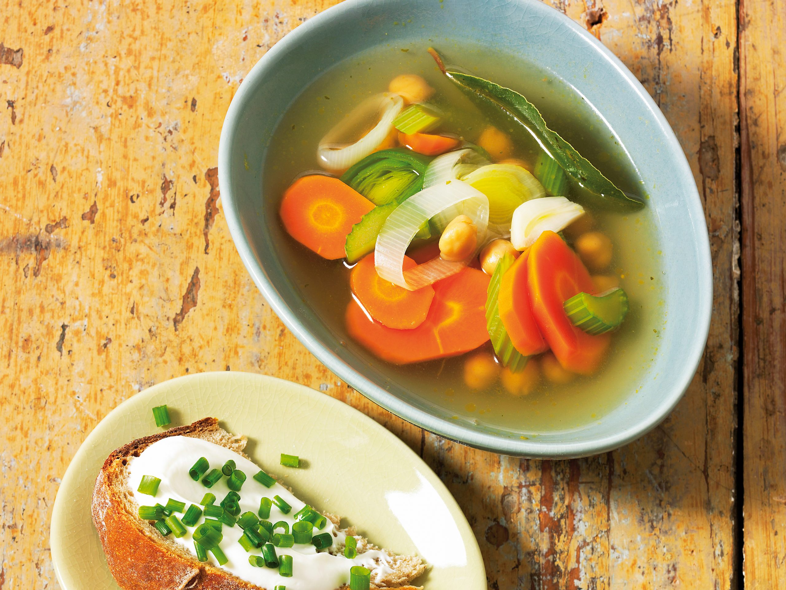 Potage de légumes et tartines de séré