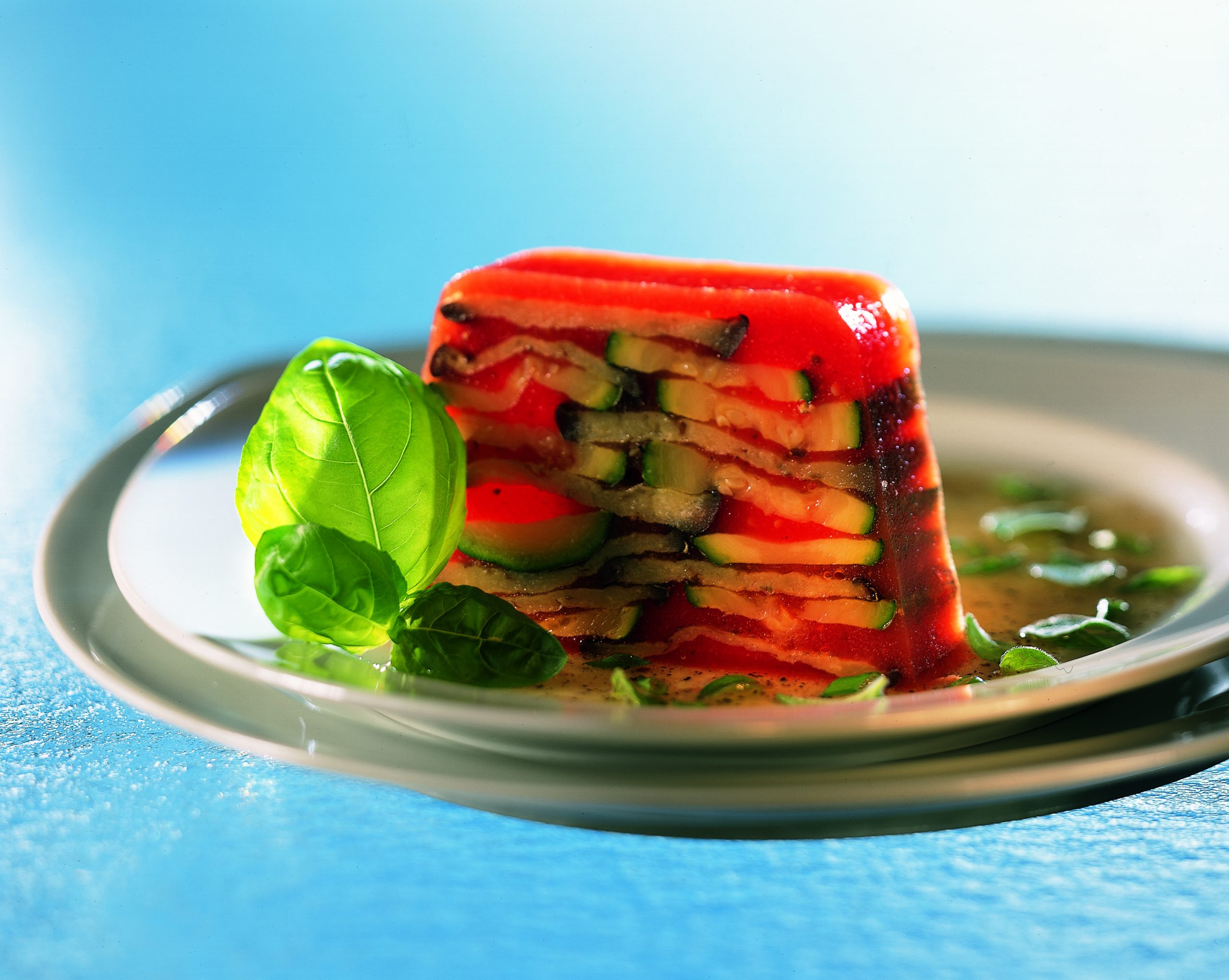 Gemüseterrine mit Kräuter-Vinaigrette