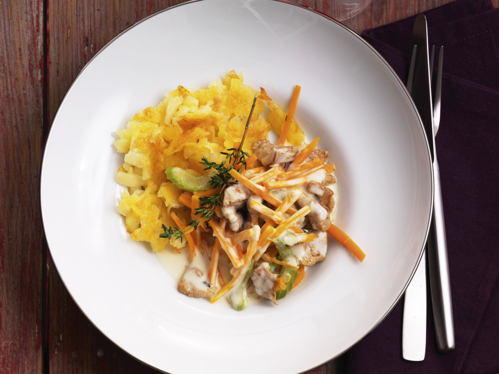 Émincé de veau sauce aux carottes, au céleri et à la crème