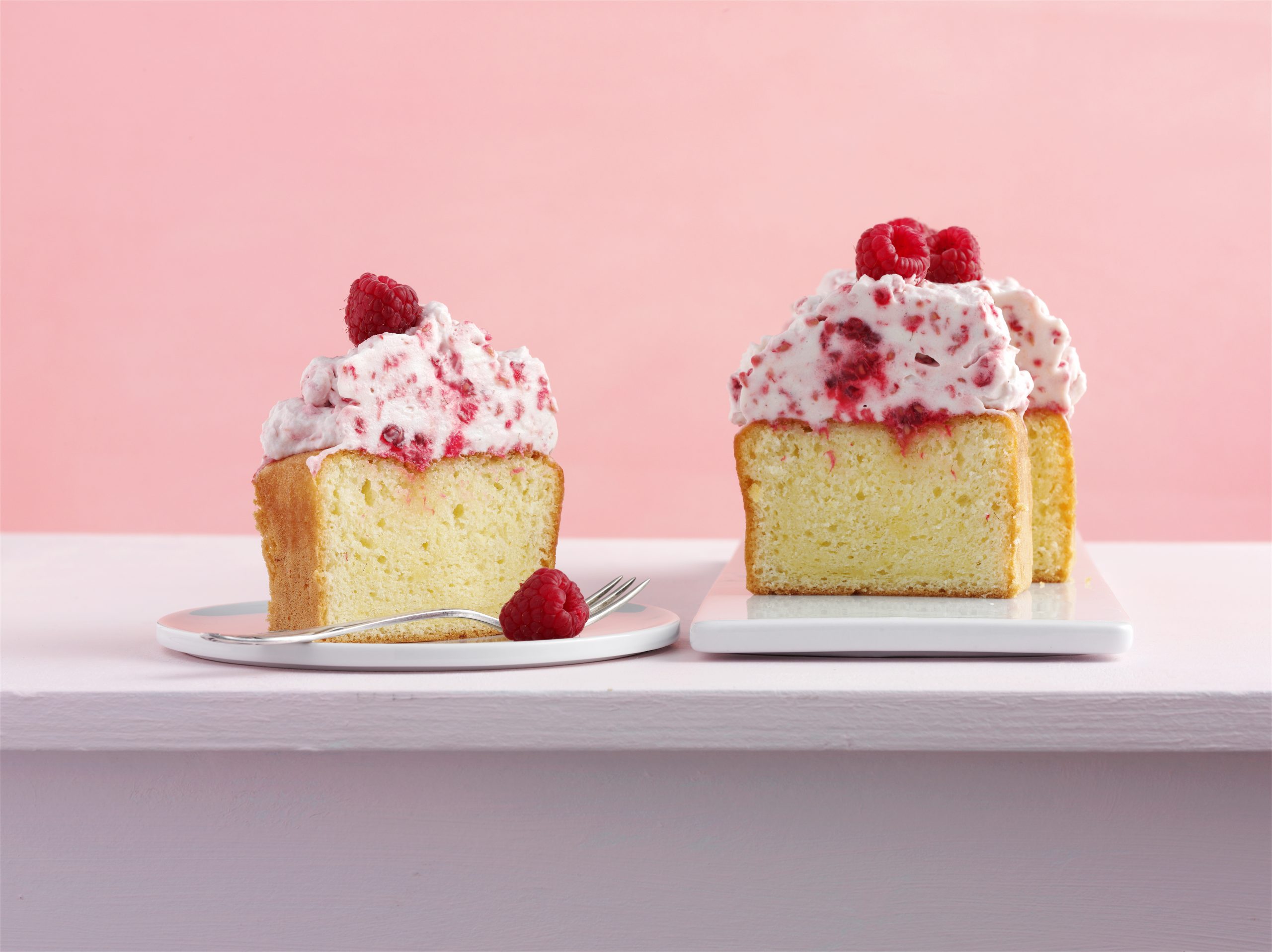 Cake au citron moelleux et crème aux framboises