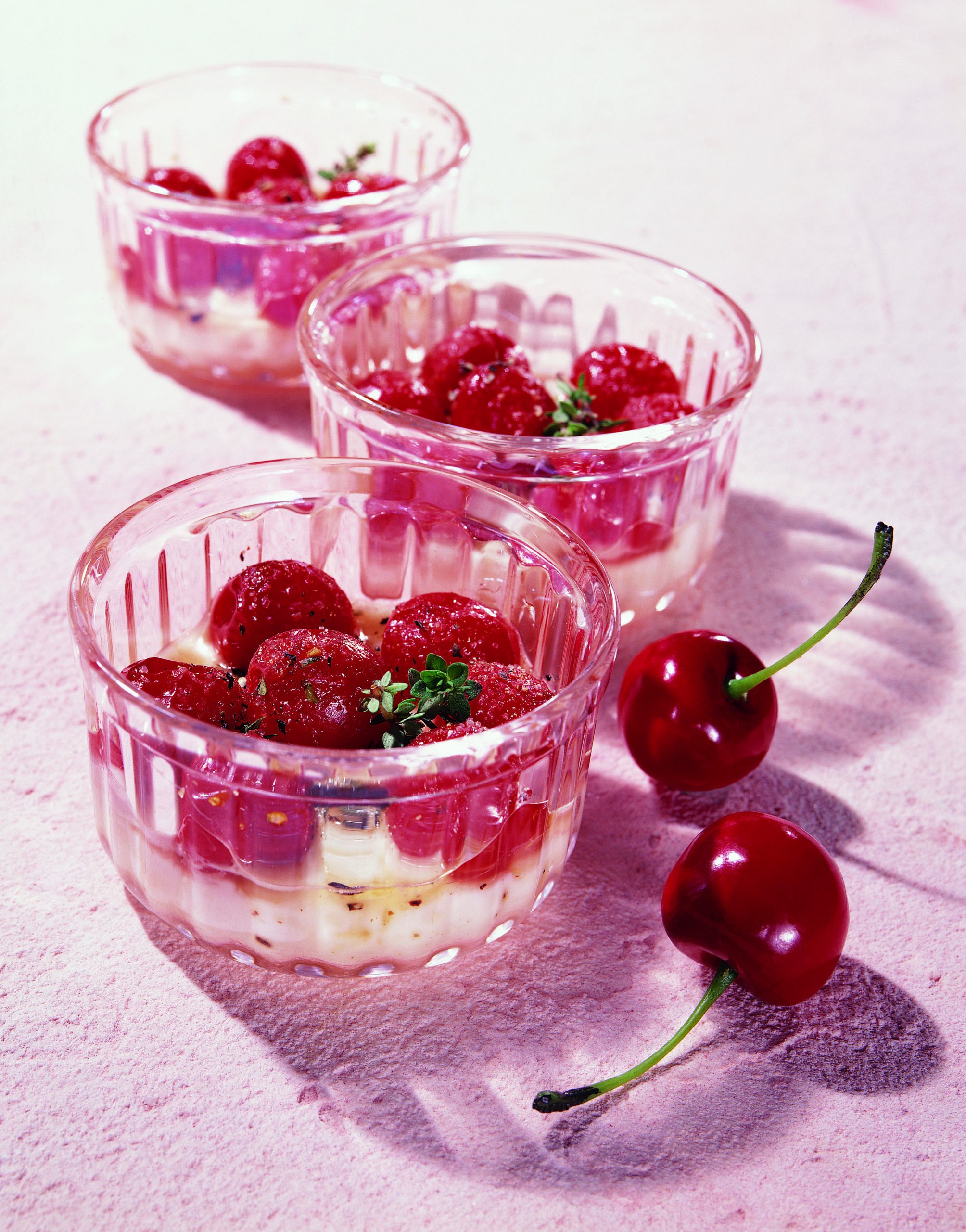 Tommes aux cerises gratinées