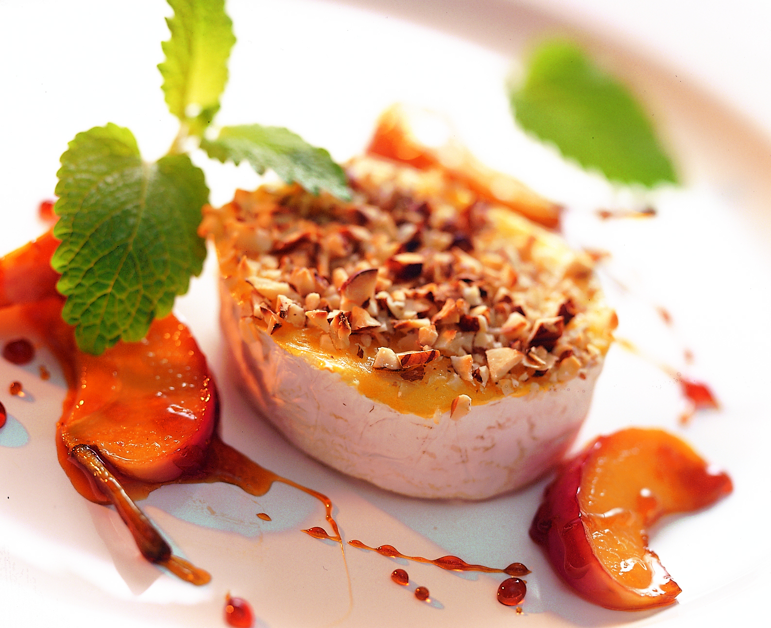 Grillierter Tomme mit Caramel-Äpfeln