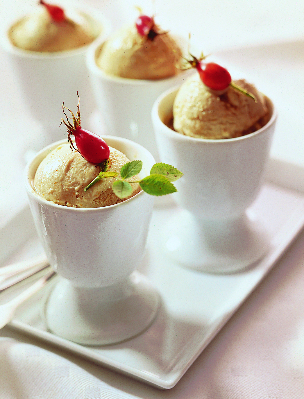Glace au cynorrhodon