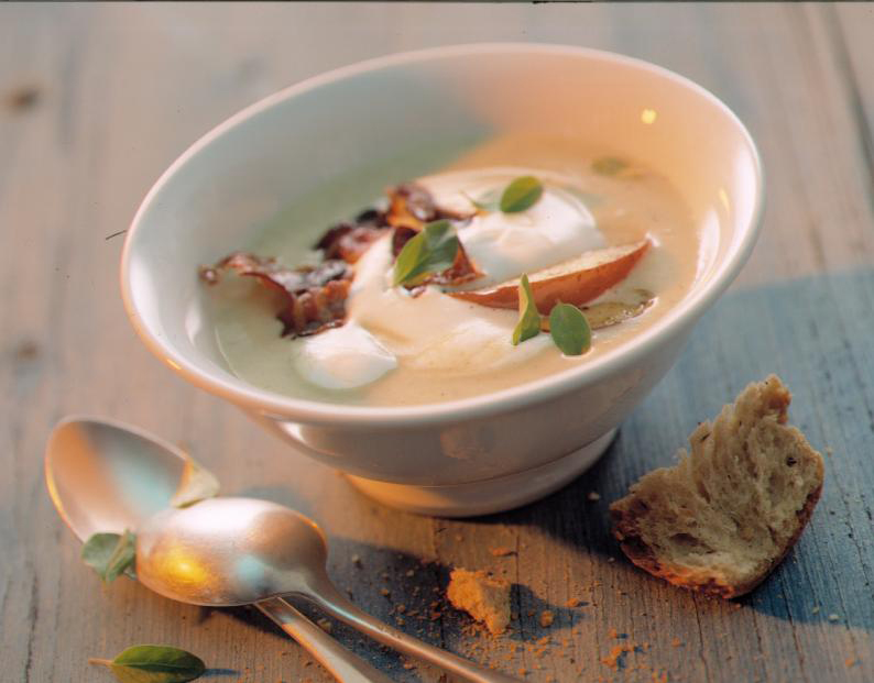 Herzhafte Apfel-Speck-Suppe