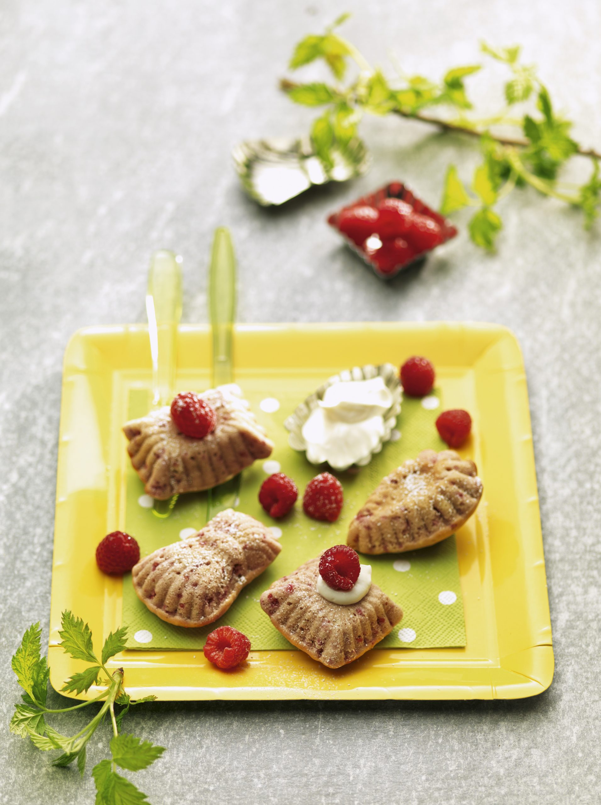 Madeleines aux framboises
