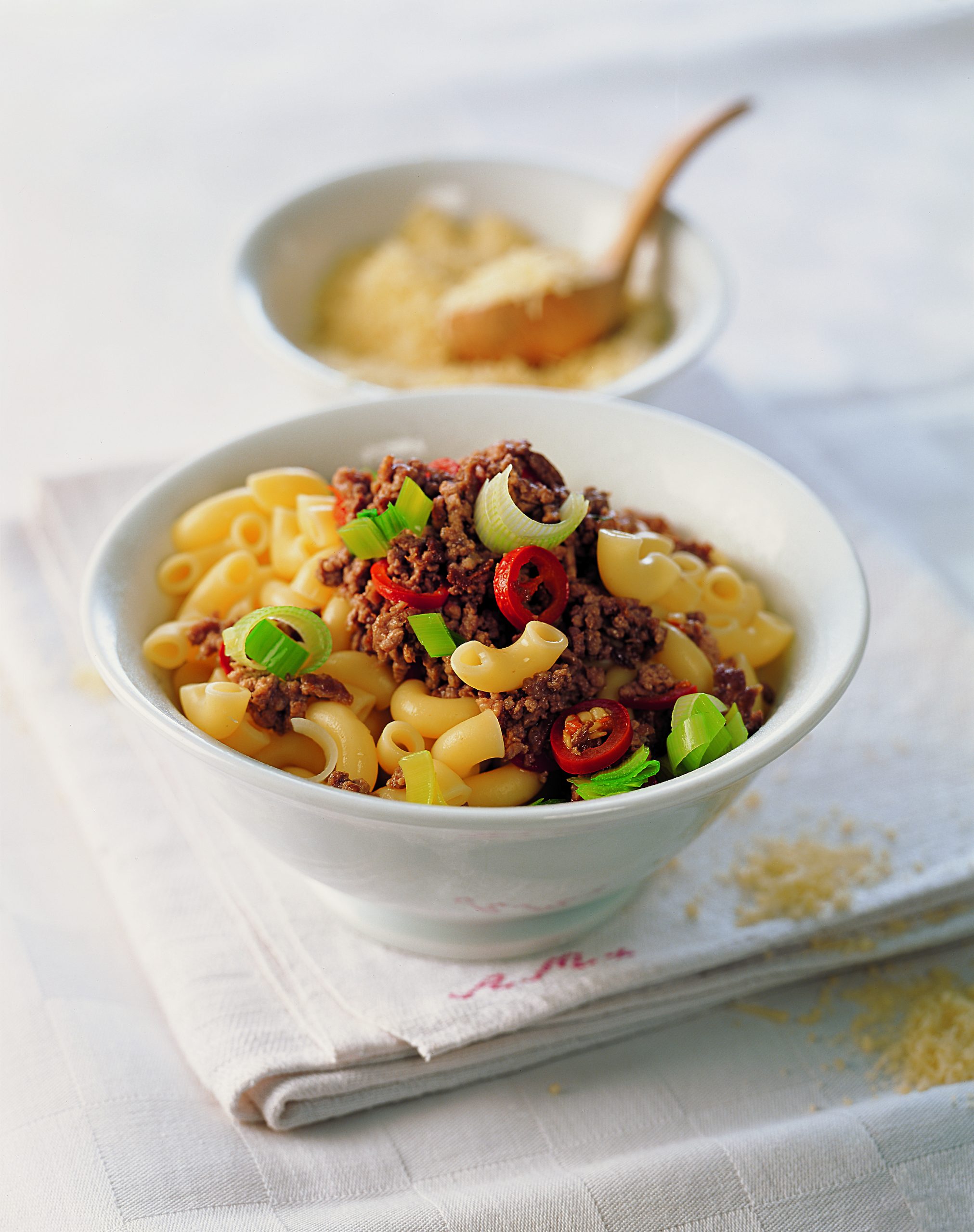 Hörnli mit Lauch-Hackfleisch-Sauce