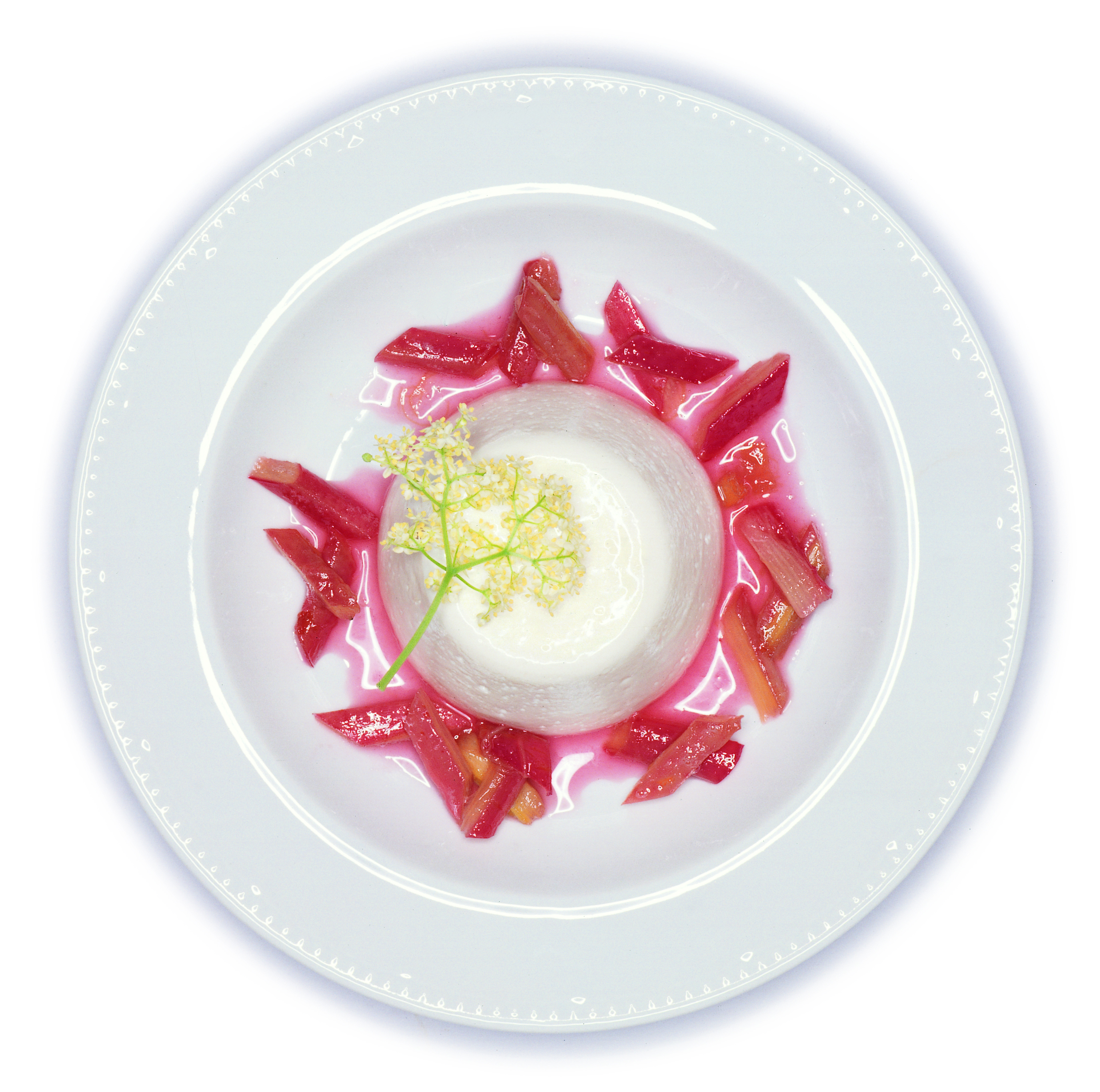 Flans de séré aux fleurs de sureau et rhubarbe