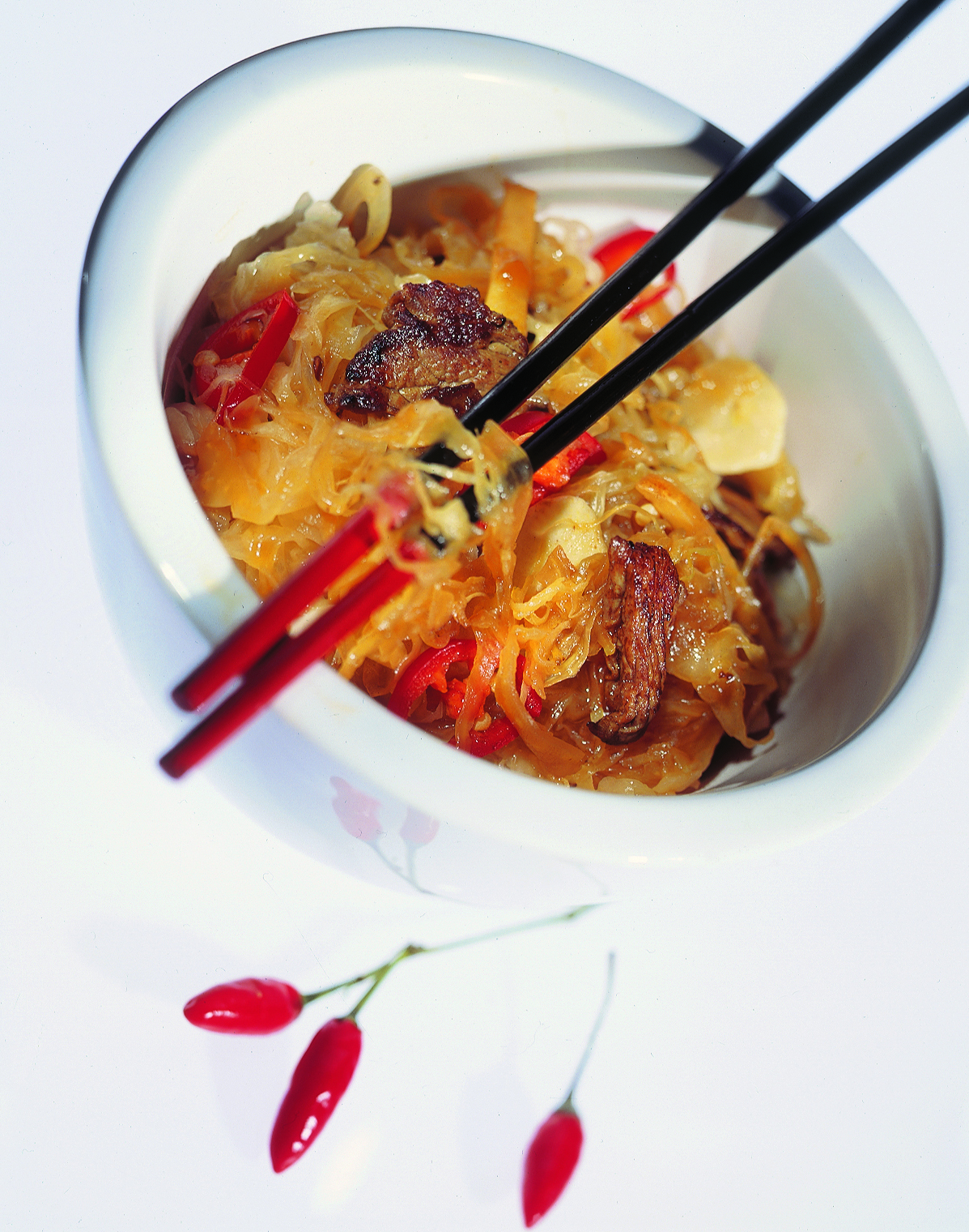 Hot pickled cabbage