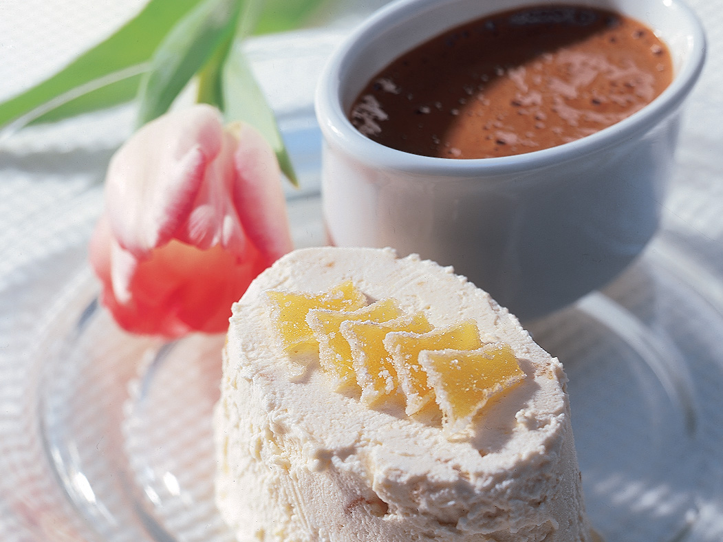 Parfait au gingembre et sabayon au chocolat