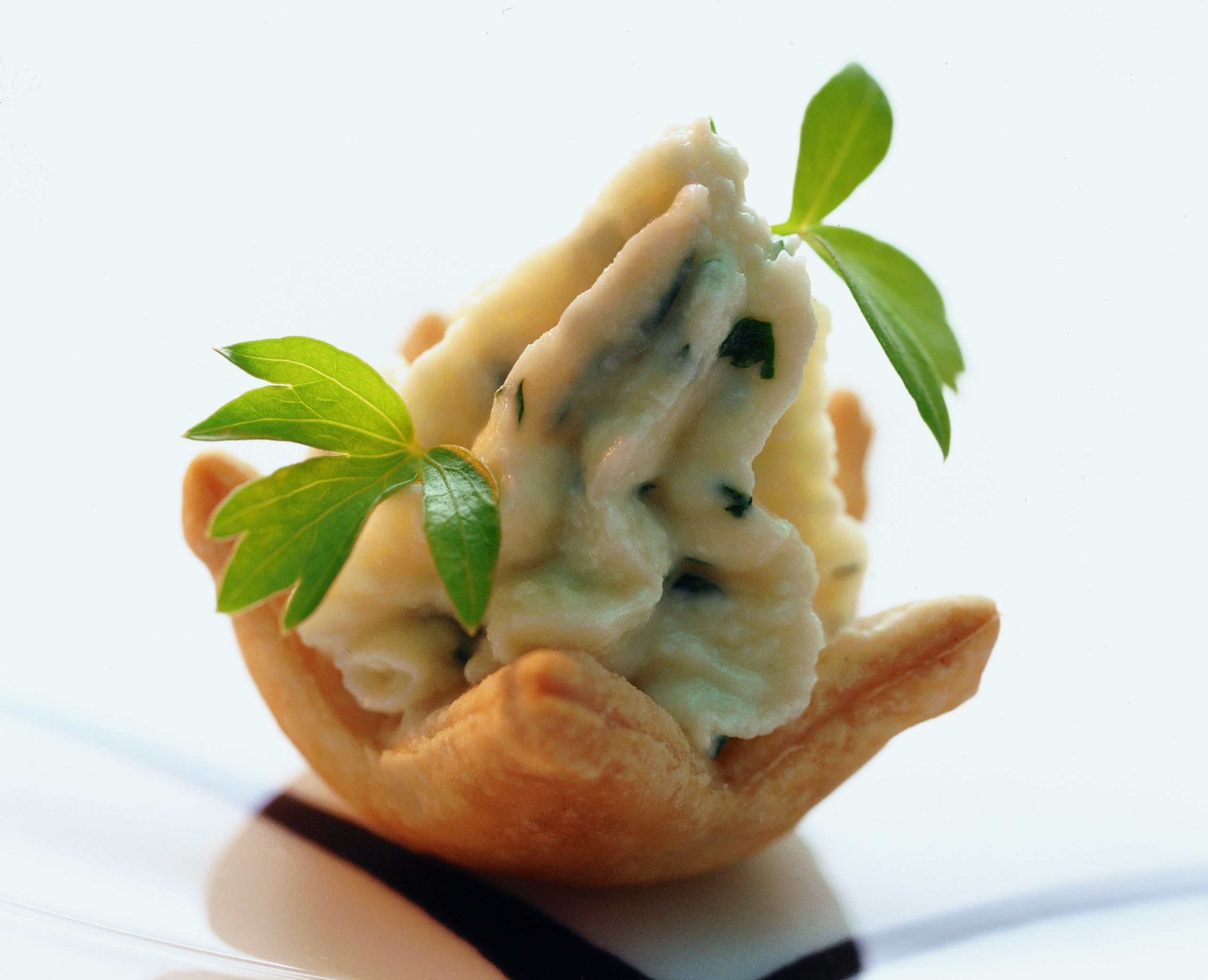 Käse-Cremes in Mini-Tartelettes