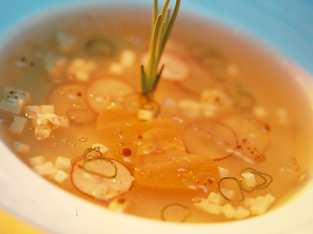 Aspics de fromage à la vinaigrette aux noix